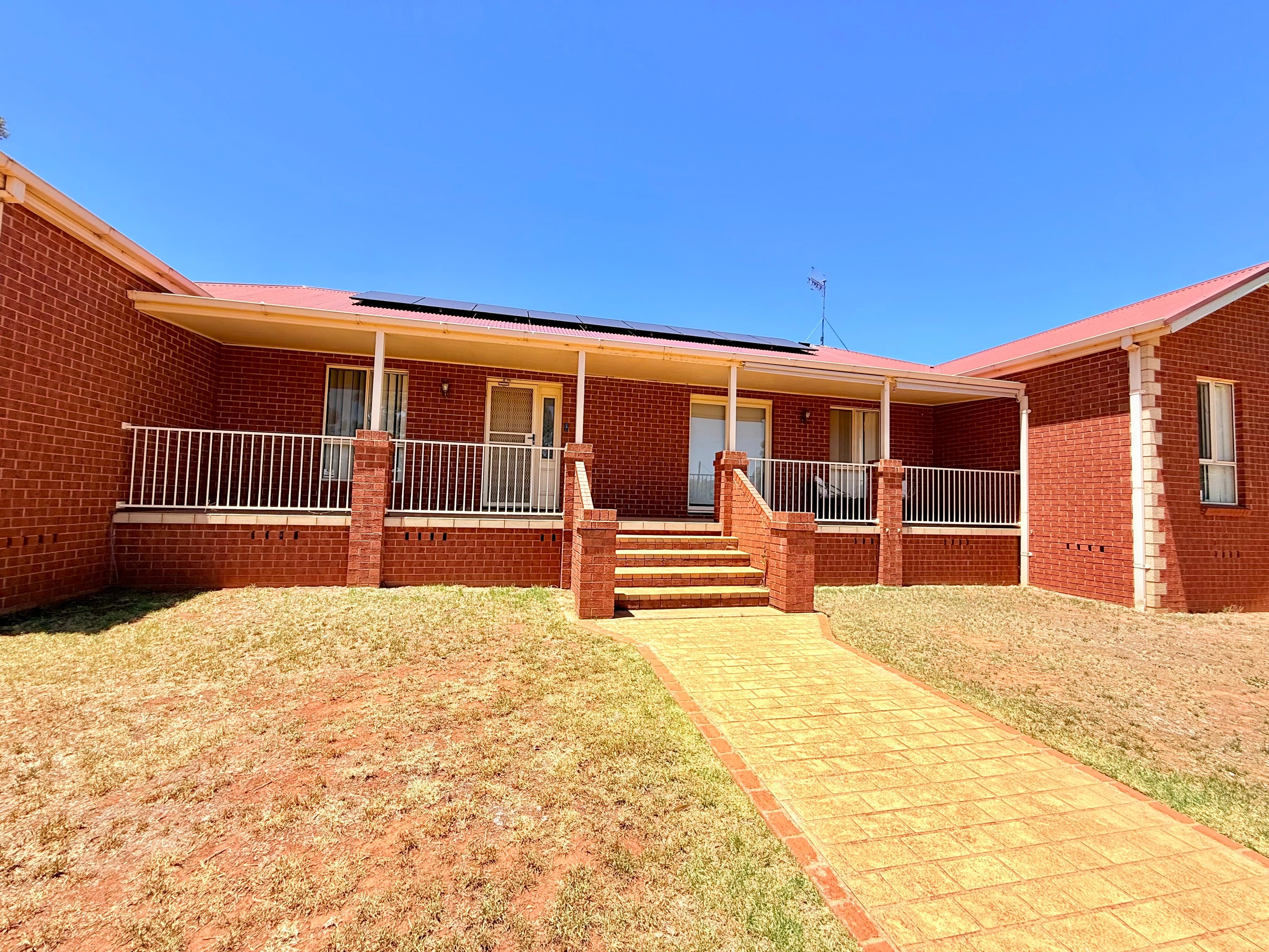 123 Officers Parade, Condobolin, NSW 2877