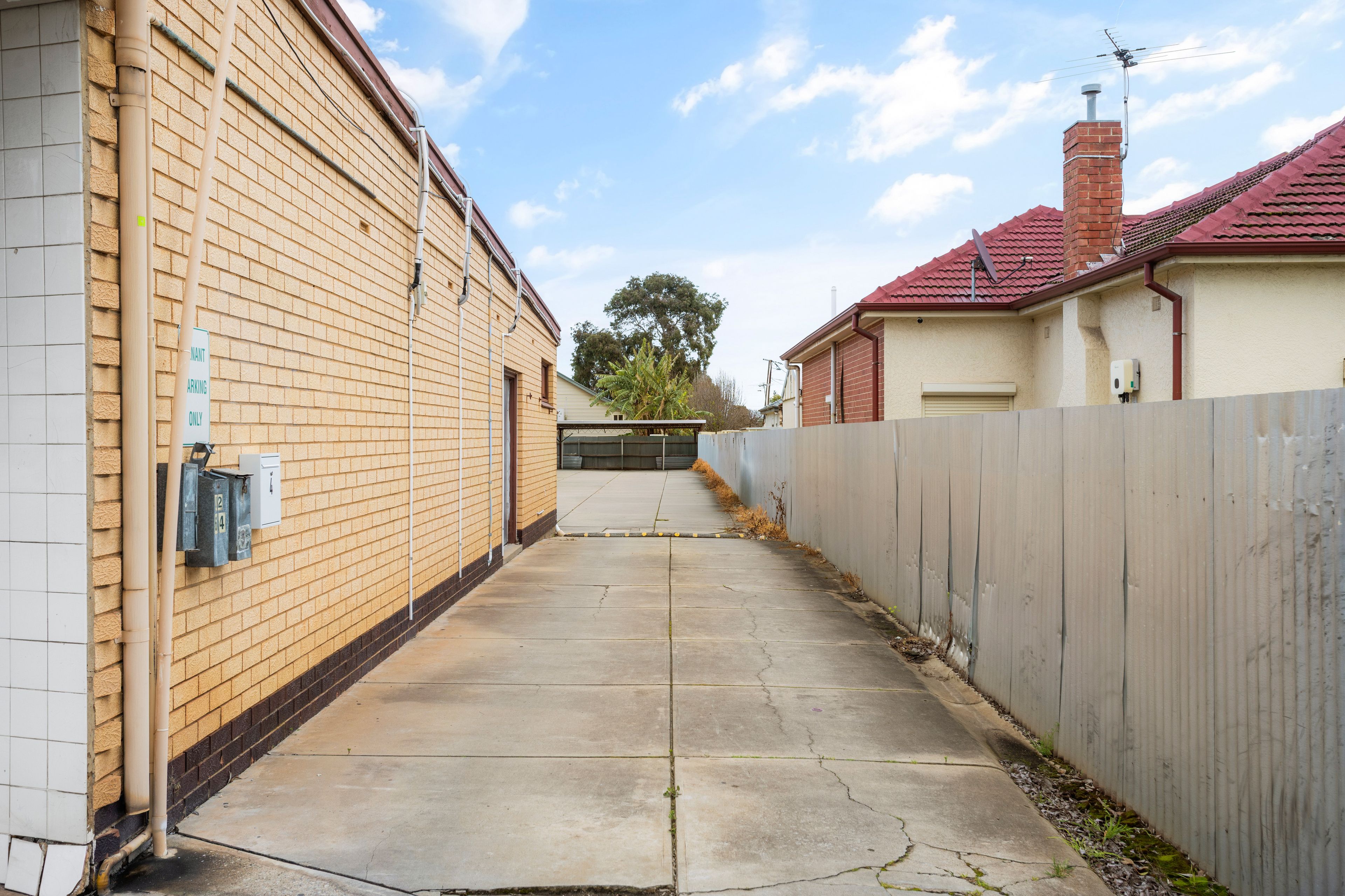 64 Holbrooks Road — photo 4 of 22