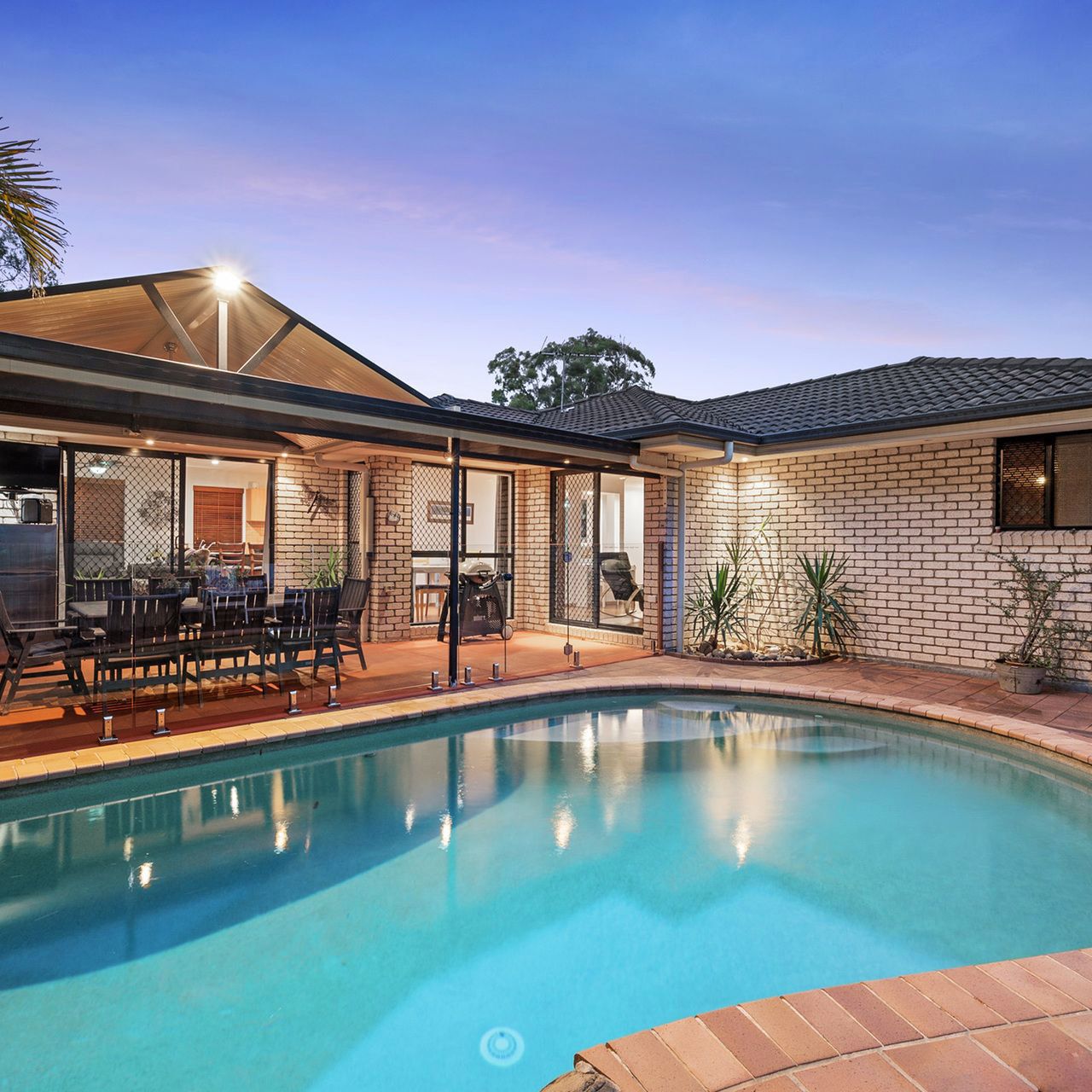 24 Jubilee Avenue, Forest Lake, QLD 4078