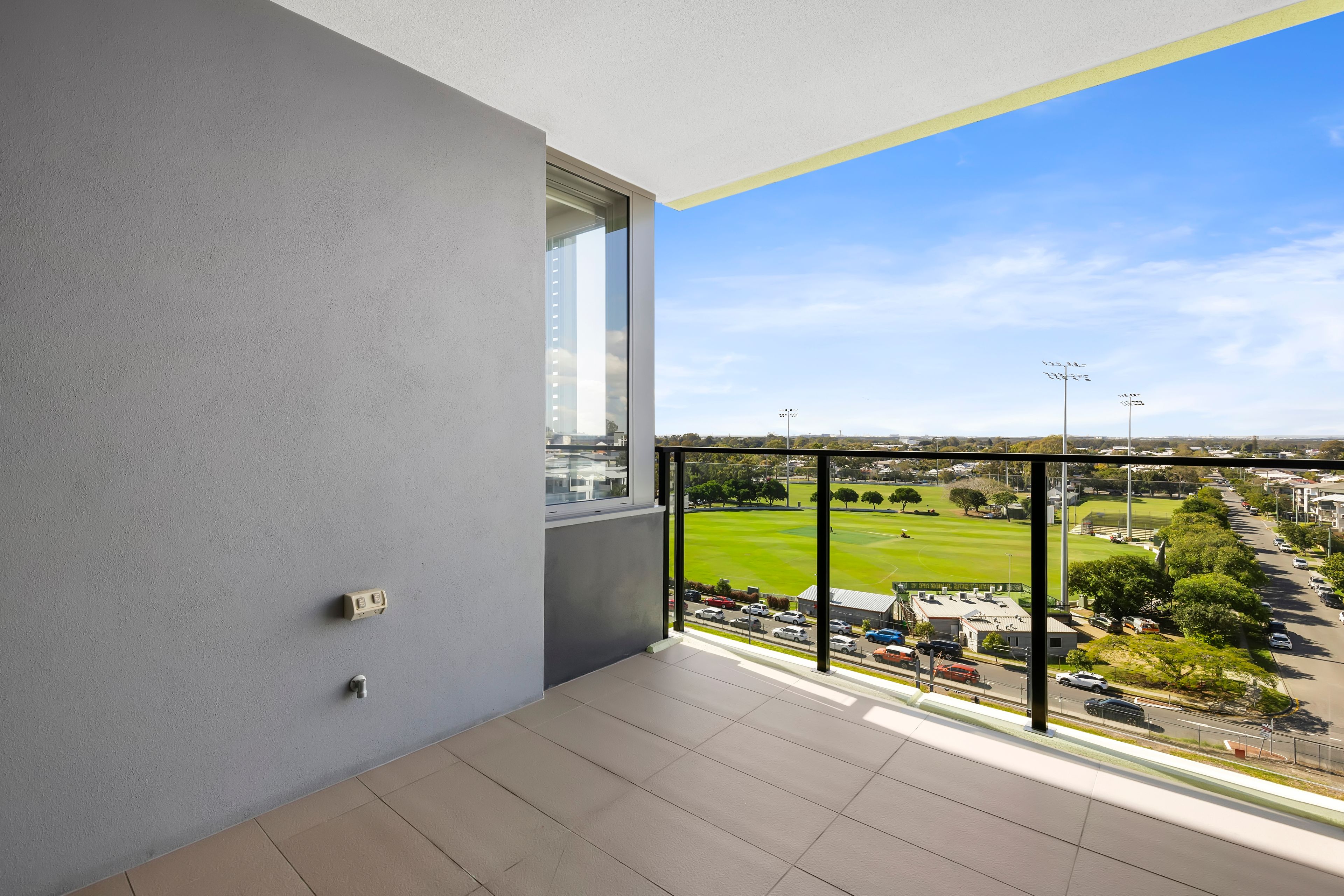 807/16 Aspinall Street — photo 3 of 14
