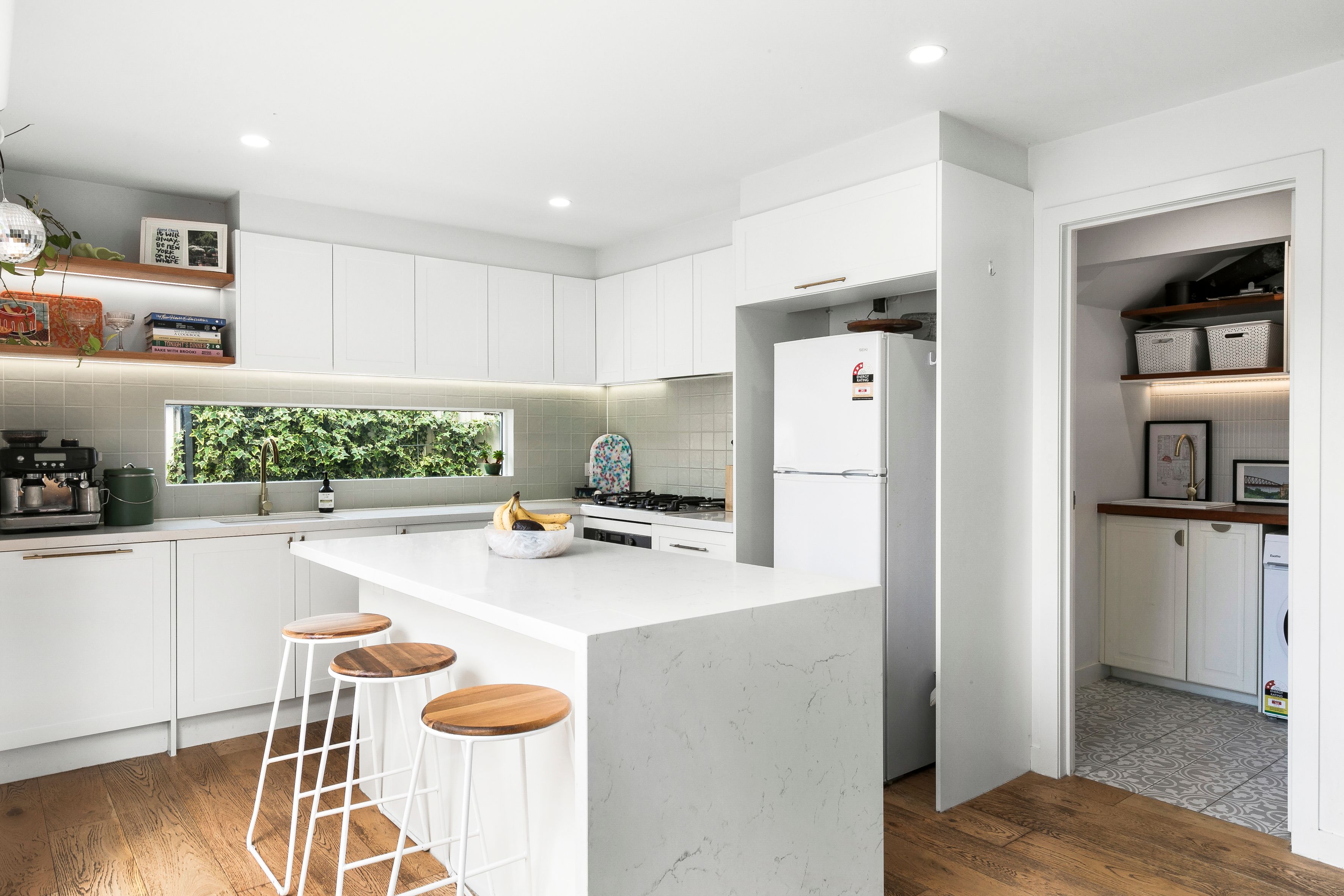 2/379 Reynard Street — photo 5 of 13
