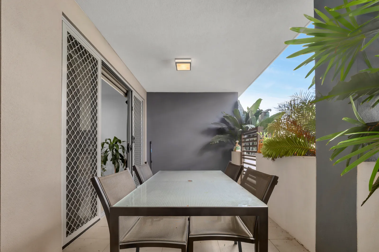 1002/8 Lochaber Street, Dutton Park
