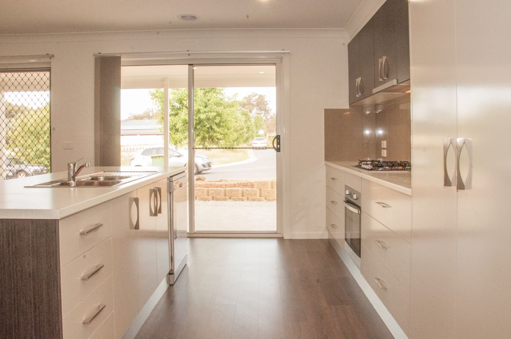 32 Cornwall Avenue, Lavington, NSW 2641