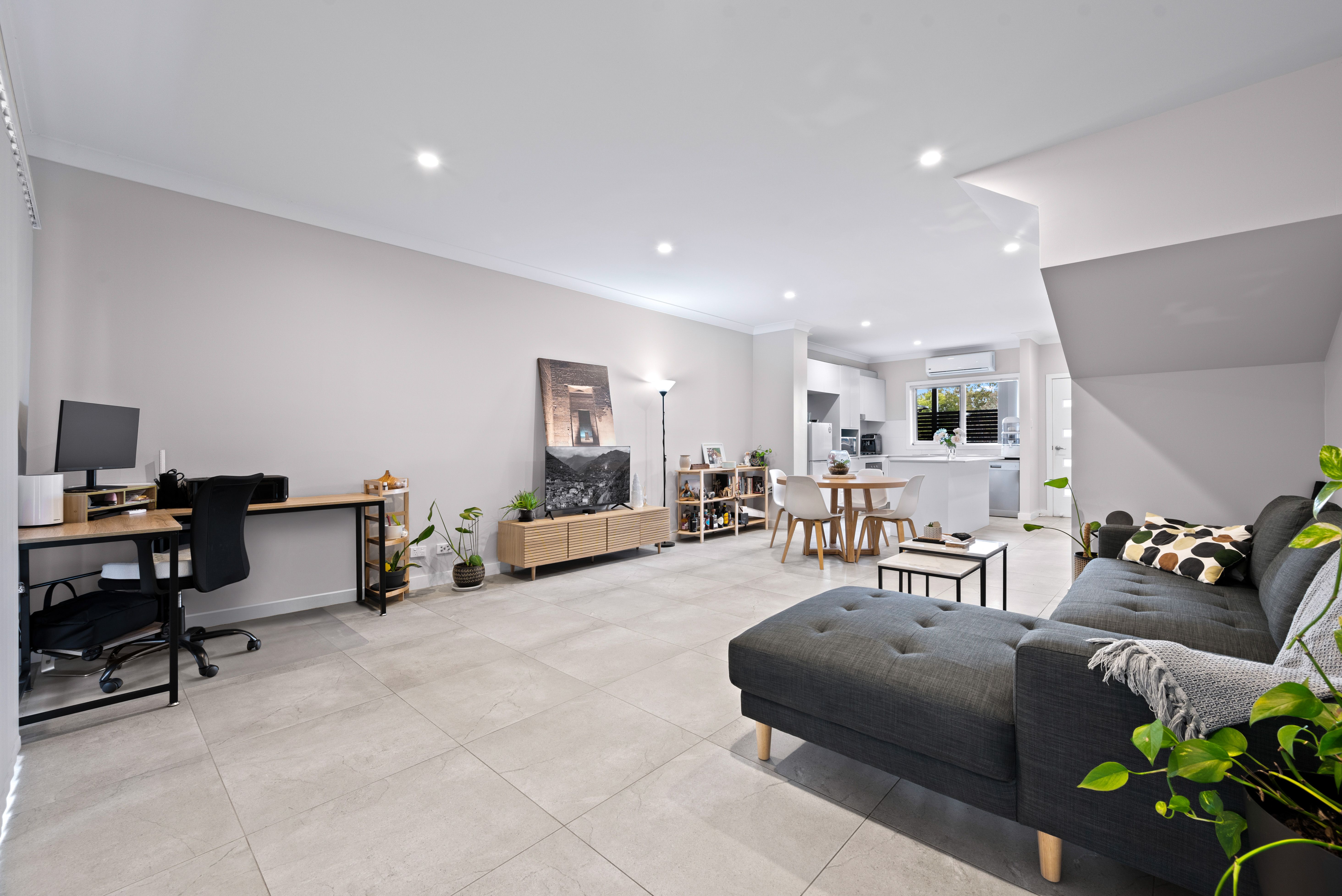 4/93 Broughton Street, Campbelltown, NSW 2560