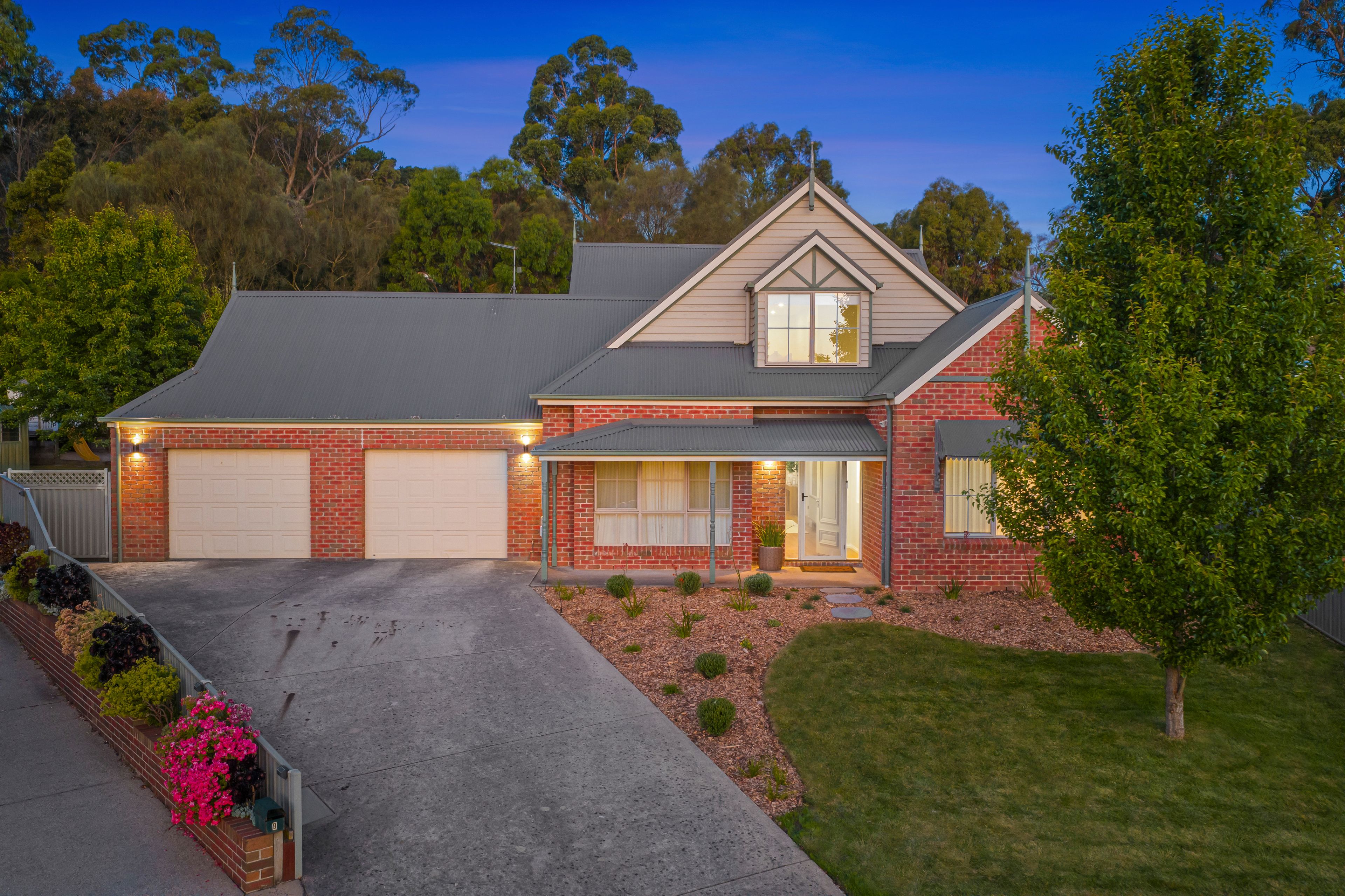 10 Catherine Court, Brown Hill VIC 3350