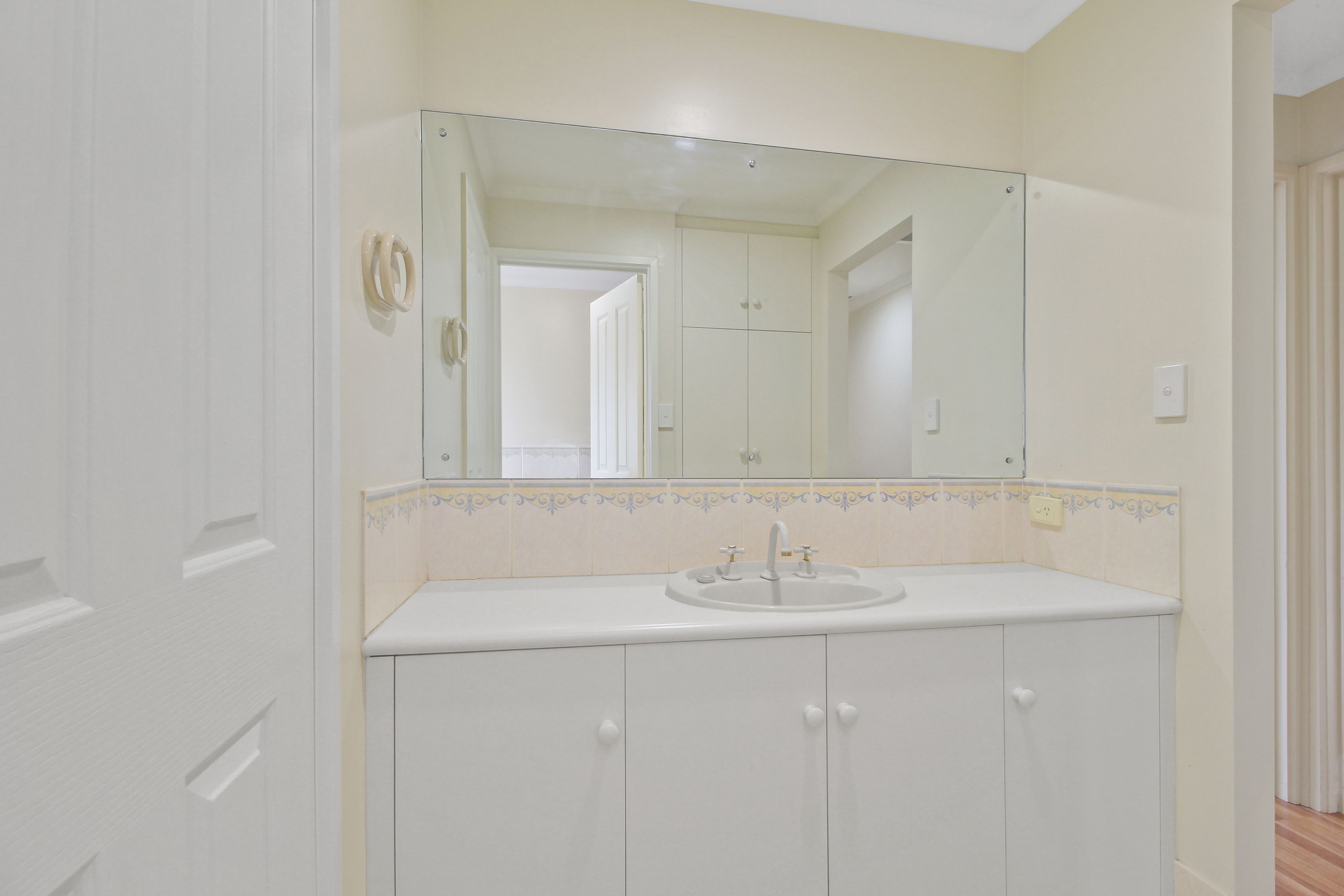 5 Eckermann Close — photo 16 of 25