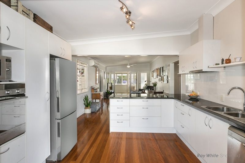 31 Allardyce Street, Graceville, QLD 4075