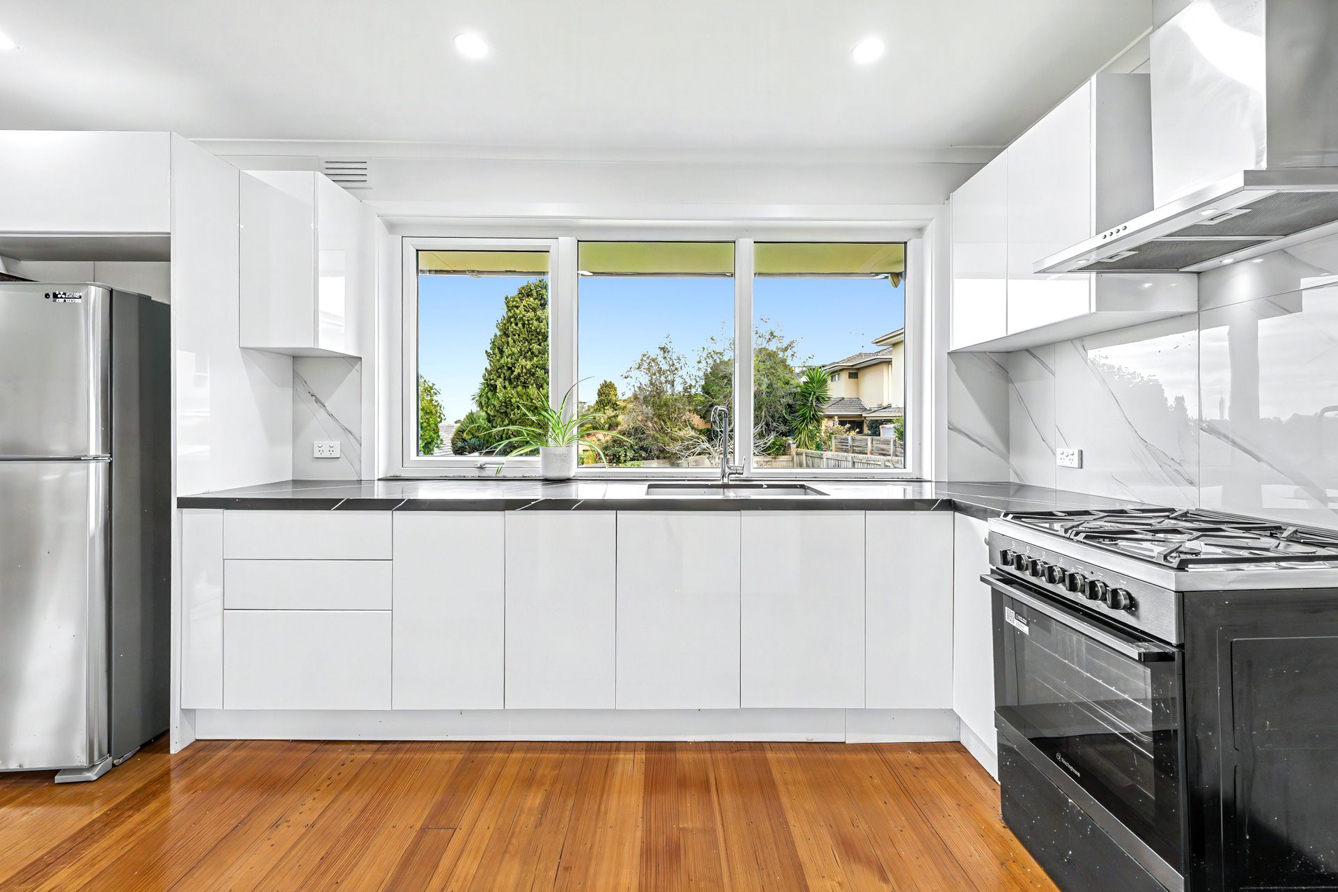 4 Saniky Street — photo 7 of 17