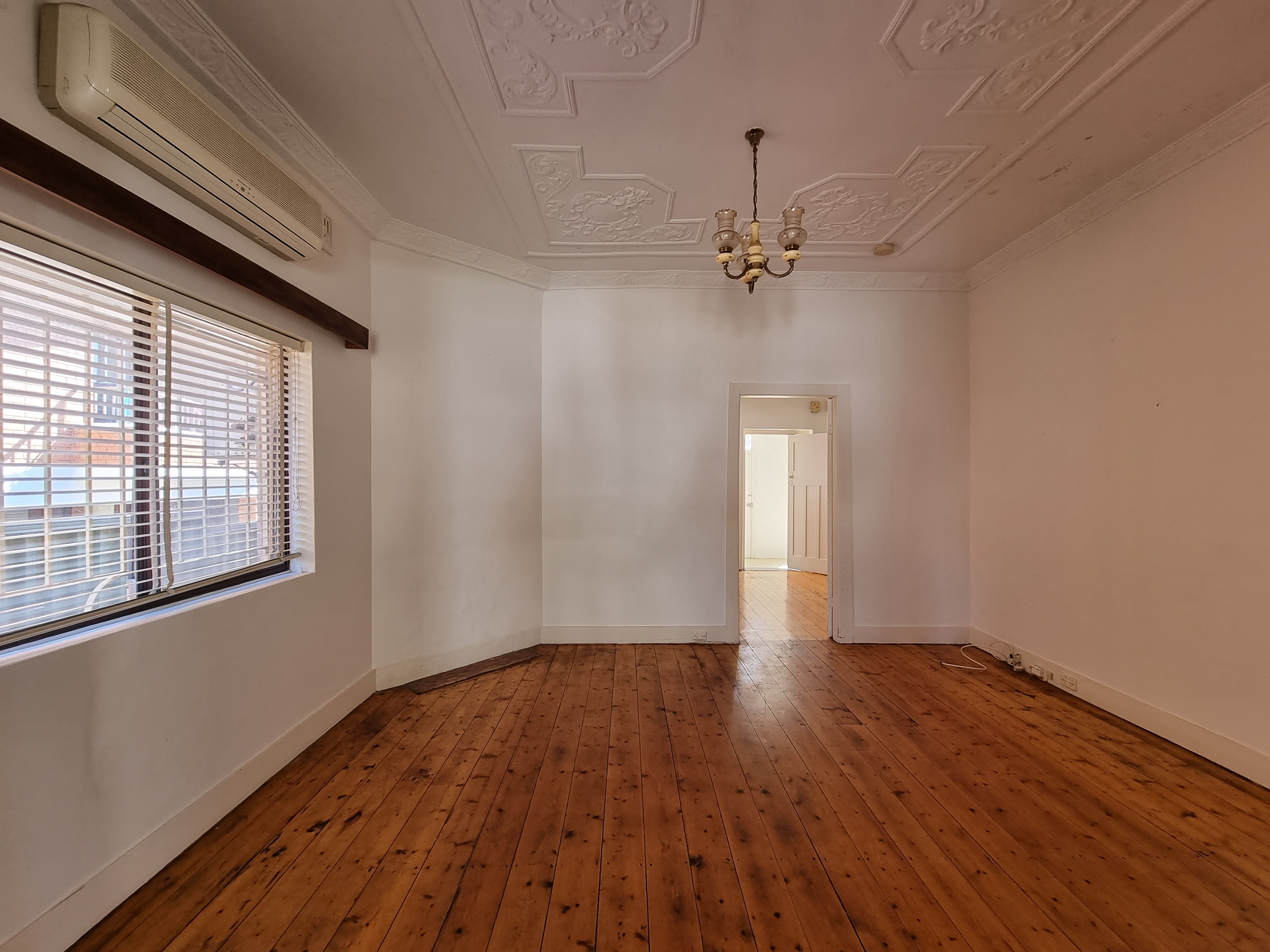 8 Dalcassia Street, Hurstville, NSW 2220