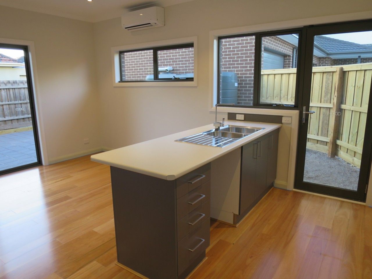 1/33 Robinson Street, Clayton, VIC 3168