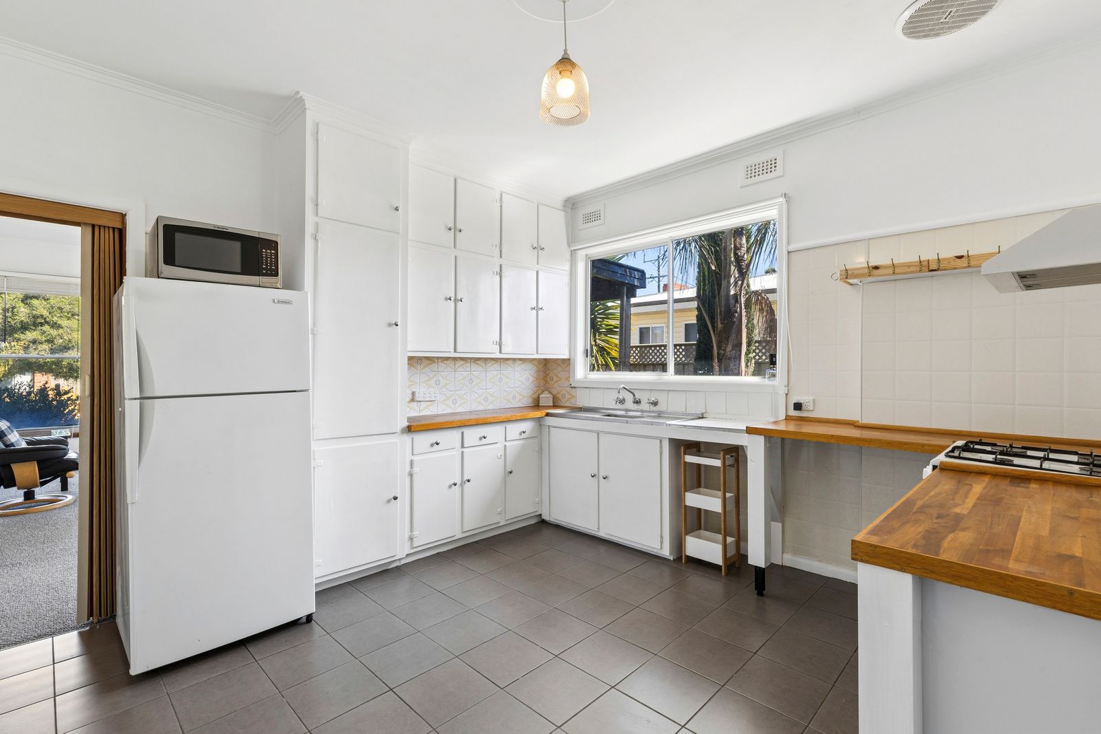 106 Armstrong Street — photo 3 of 13