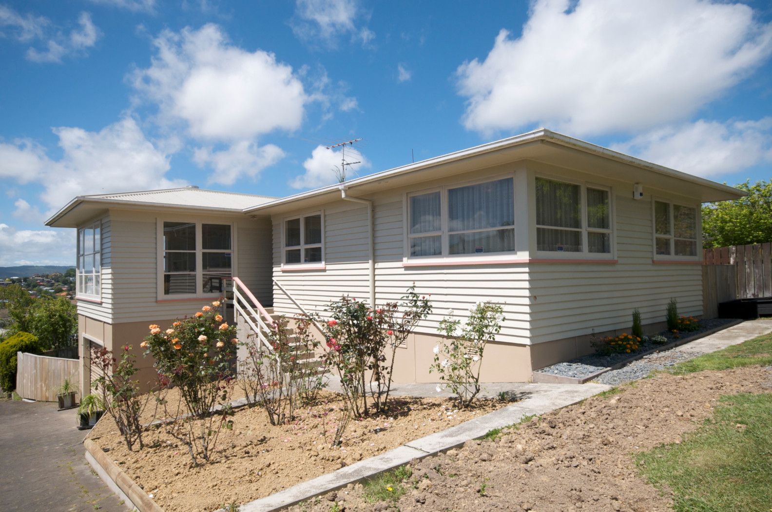 57 Litten Road, Cockle Bay, Manukau City