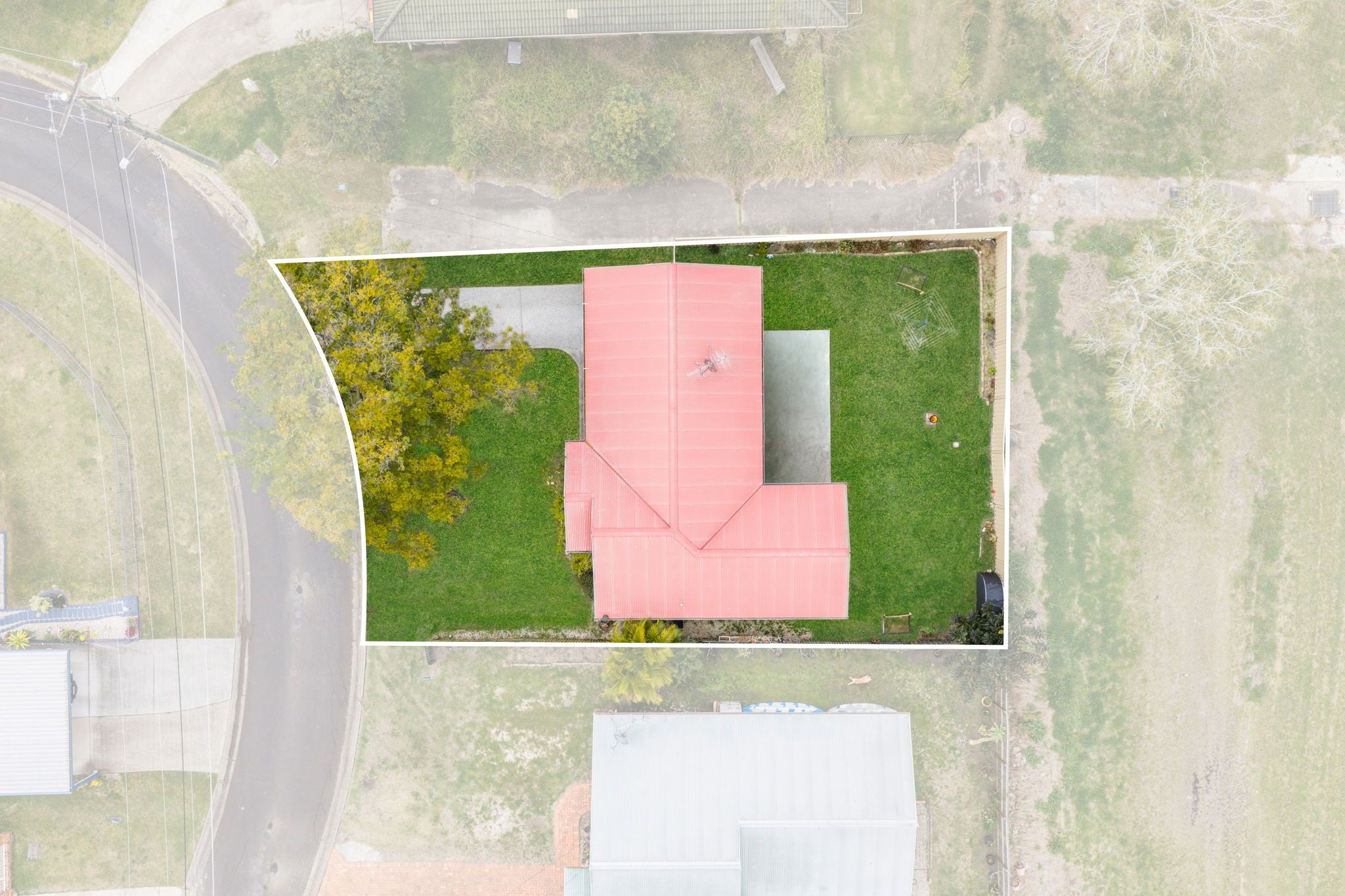 12 Bottlebrush Crescent — photo 14 of 18