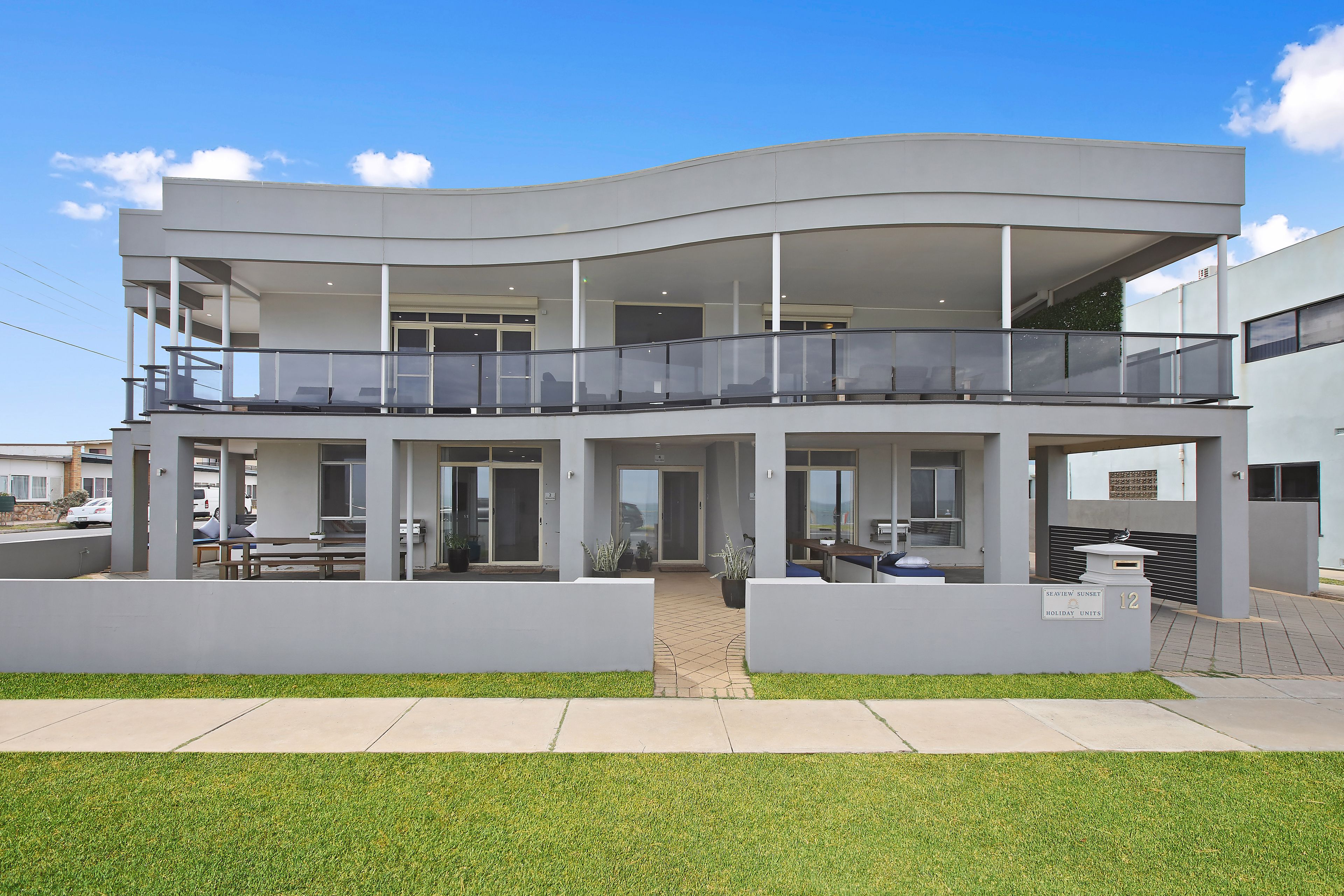 1-4/12 Seaview Road, West Beach, SA 5024