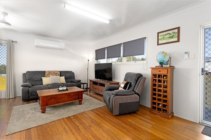 4 Davis Street, Redcliffe, QLD 4020