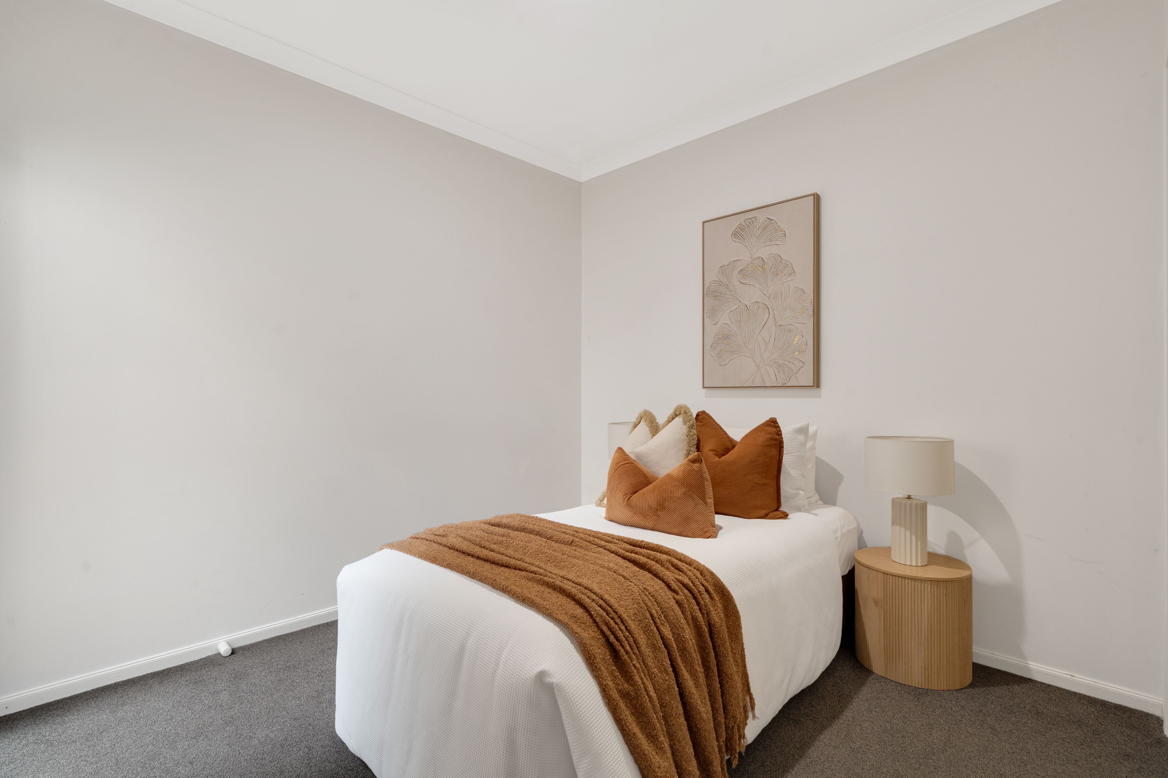 15 Penfold Street — photo 4 of 13