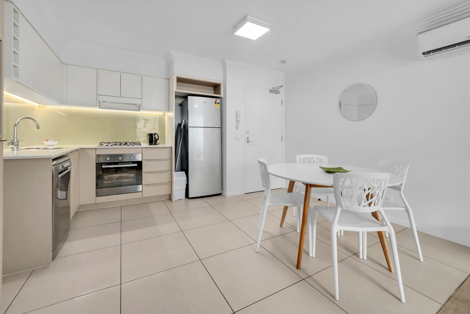 302/14 Merivale Street, South Brisbane