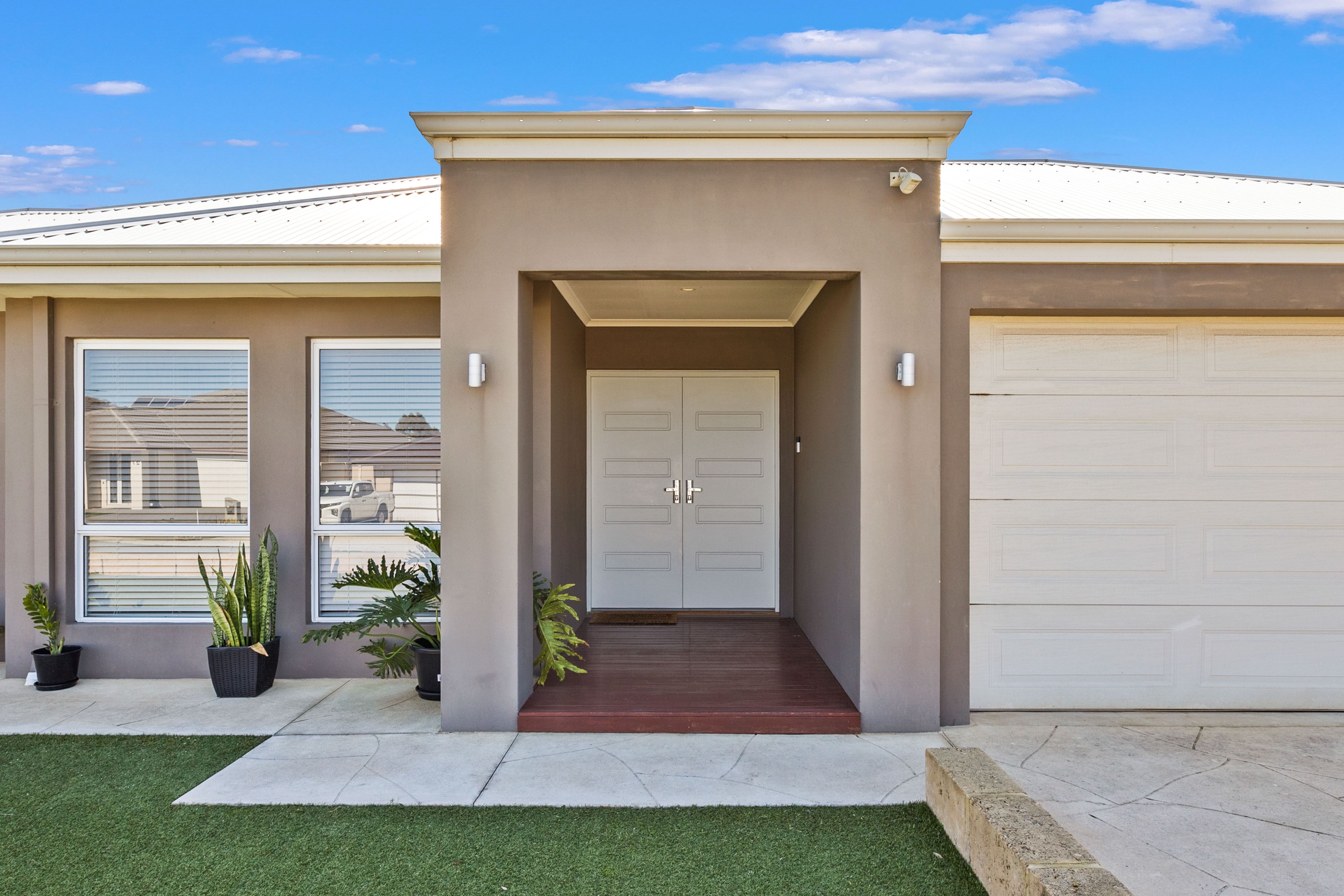 24 Solymar Circle, Burns Beach, WA 6028