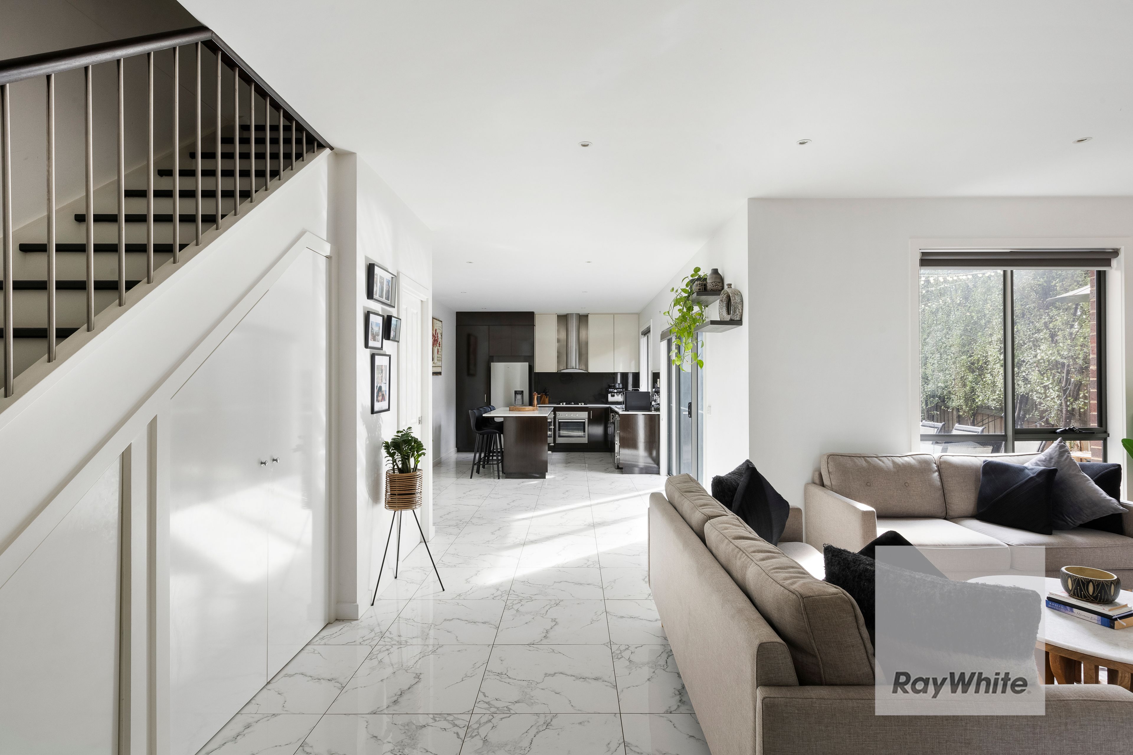 30 Scott Grove, Kingsbury VIC 3083