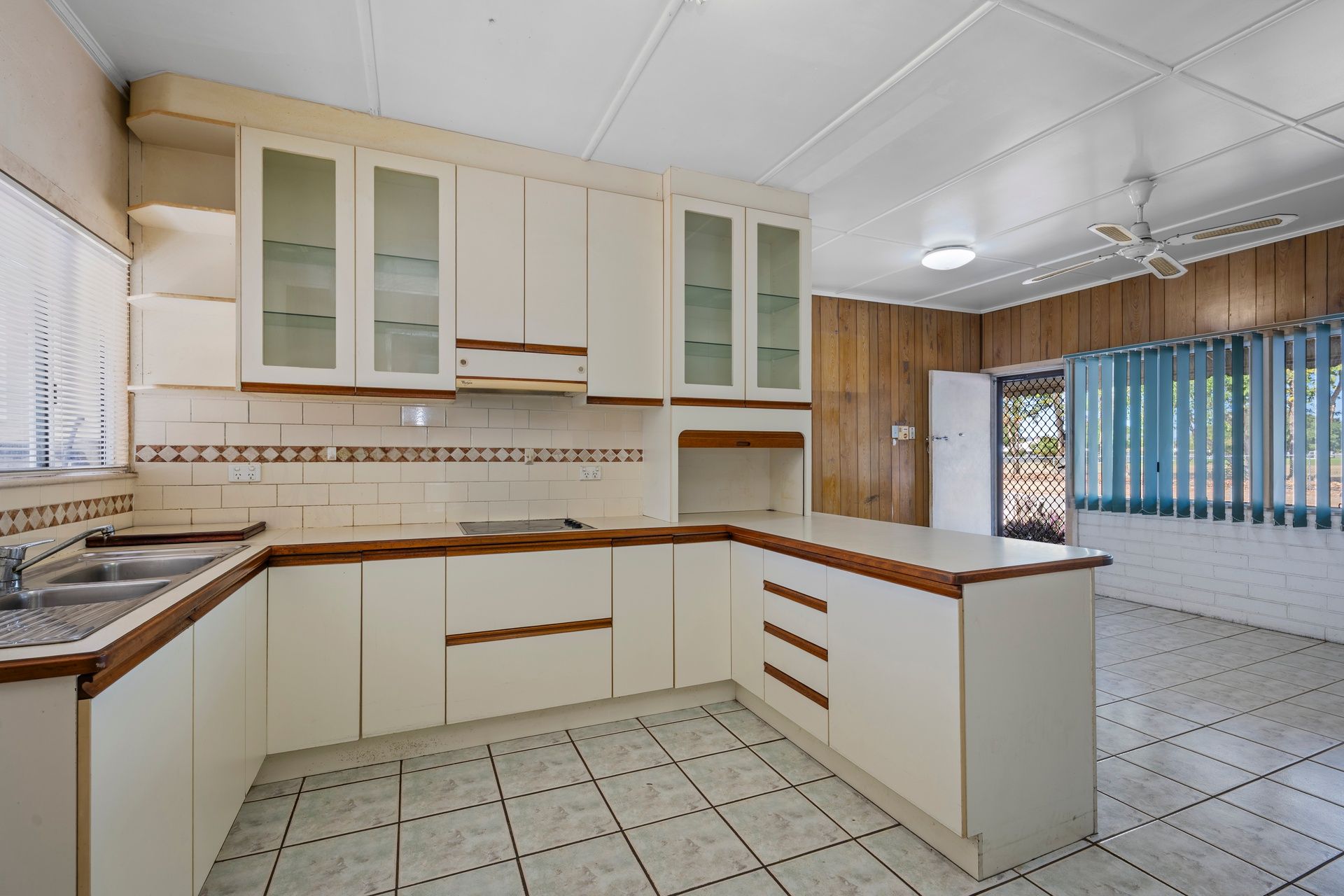 11 Edison Street, Wulguru, QLD 4811