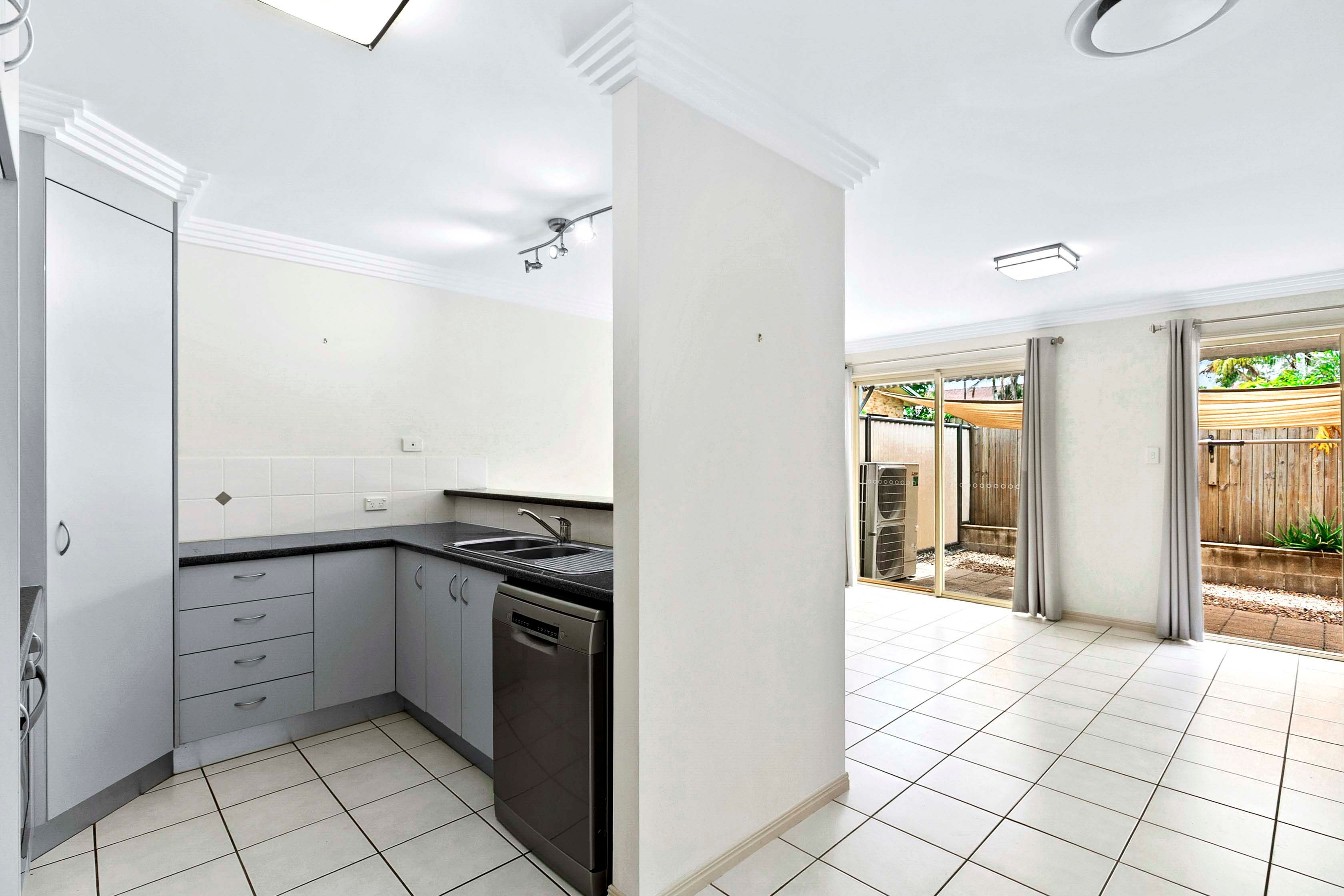 16/66 Winchelsea Street — photo 6 of 15