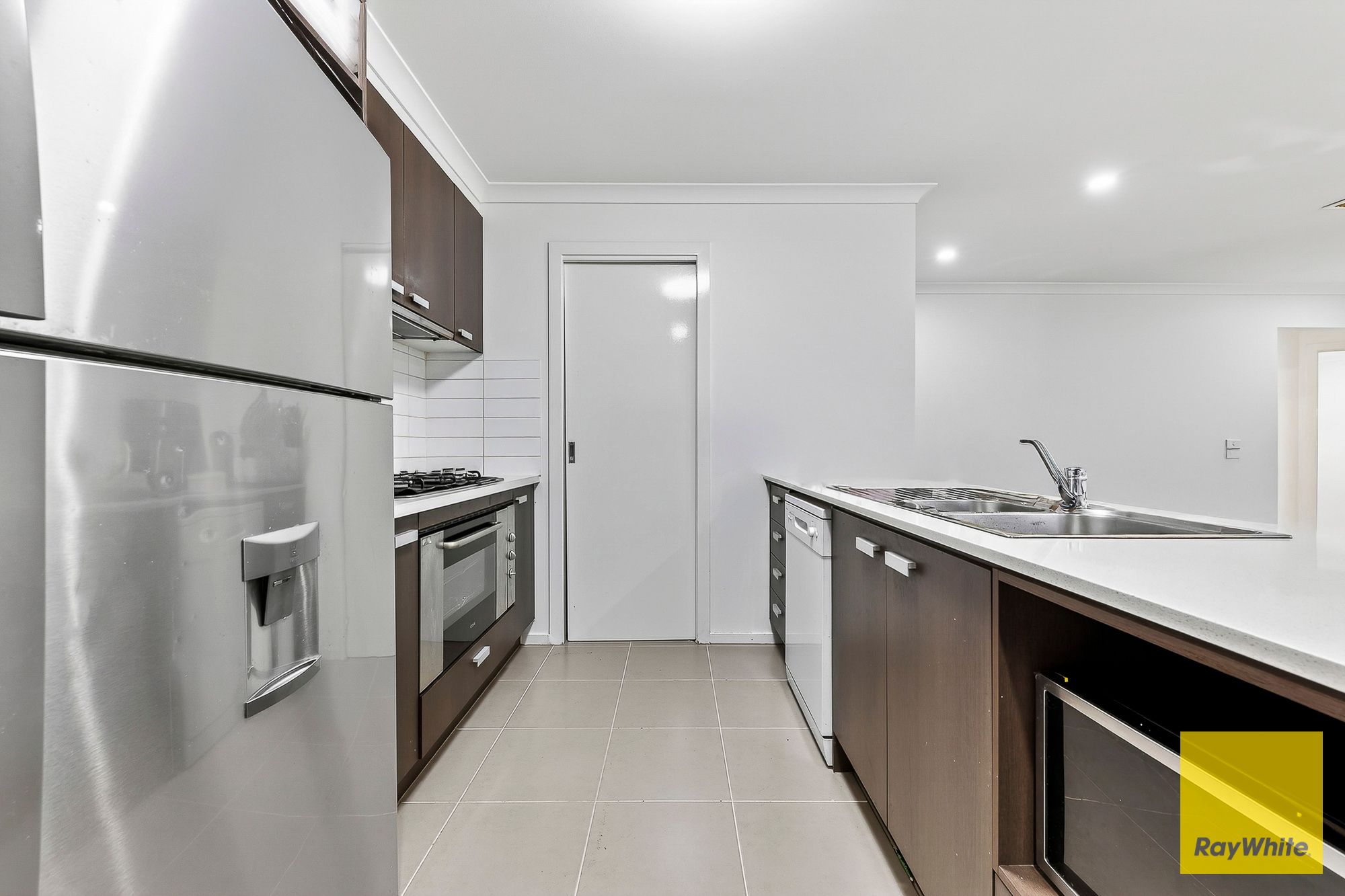 77 Isabella Way — photo 7 of 15