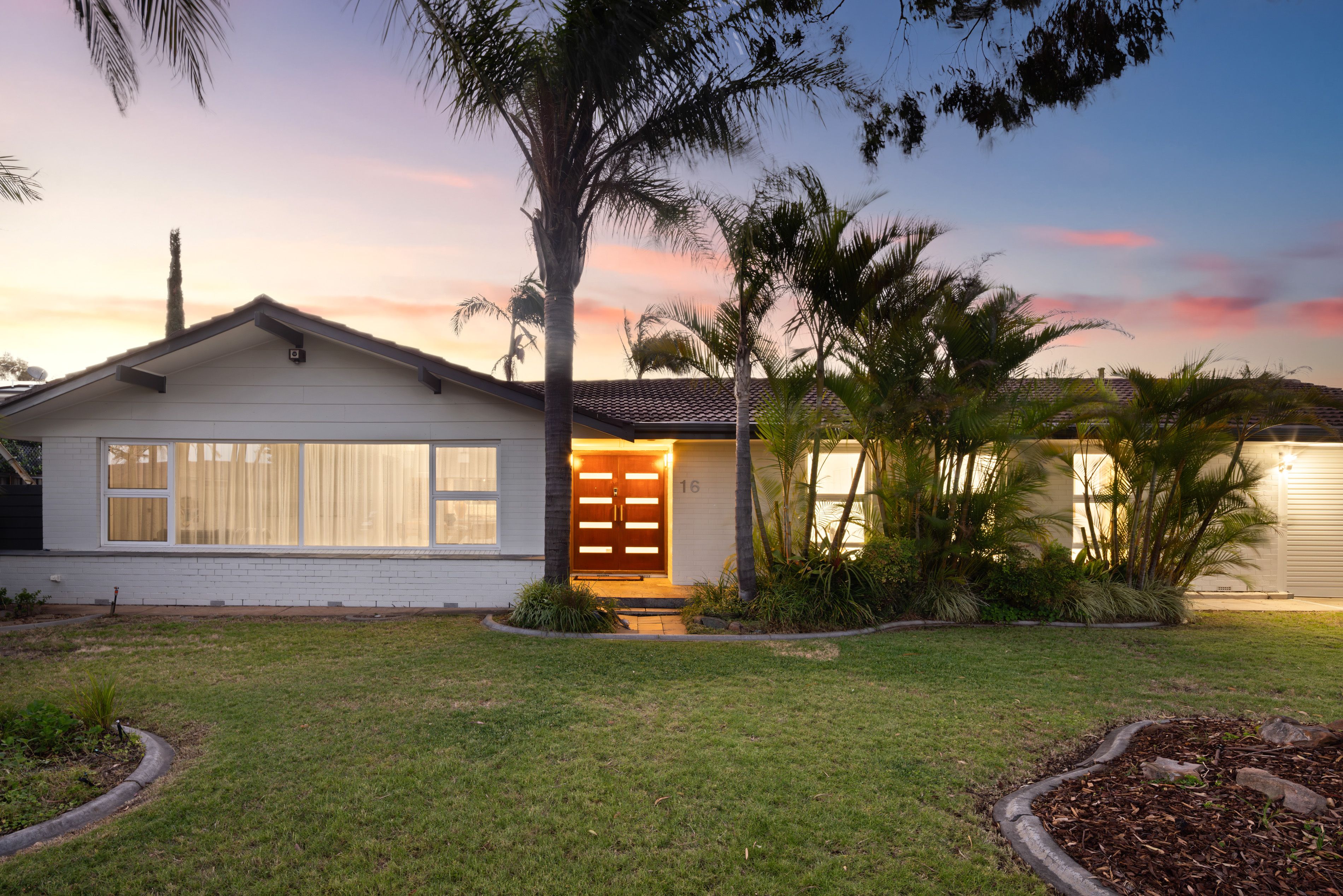 16 Monaco Crescent, Grange SA 5022