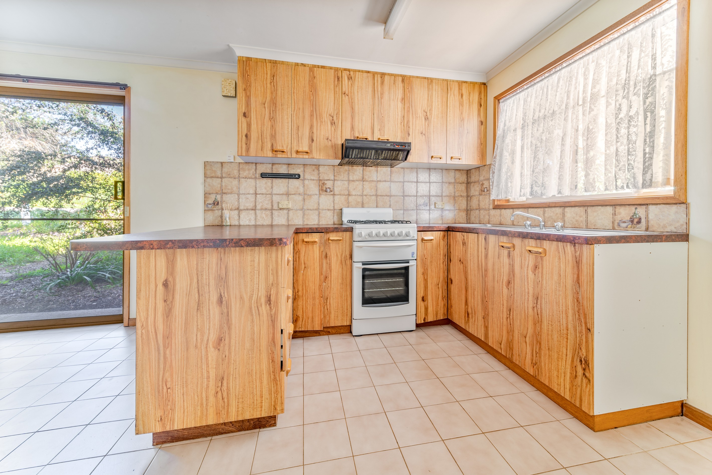 1/4 Lightfoot Street, California Gully, VIC 3556