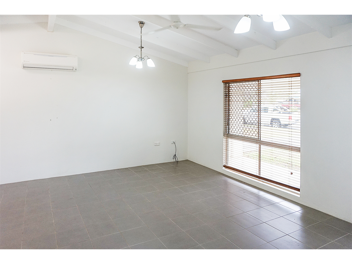 17 Windarra Street, Woree, QLD 4868