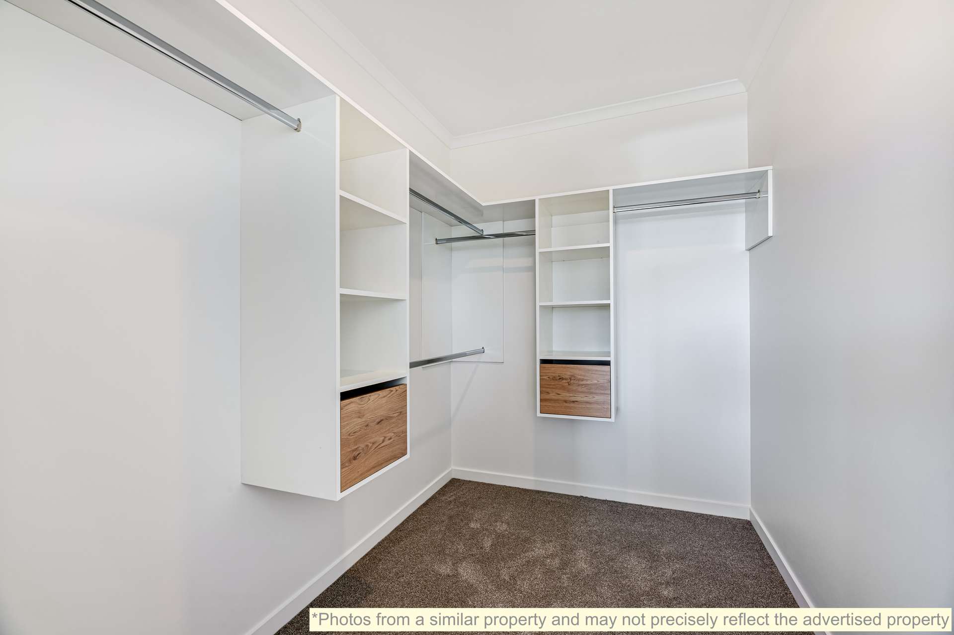 4/11 Celeste Place photo 5