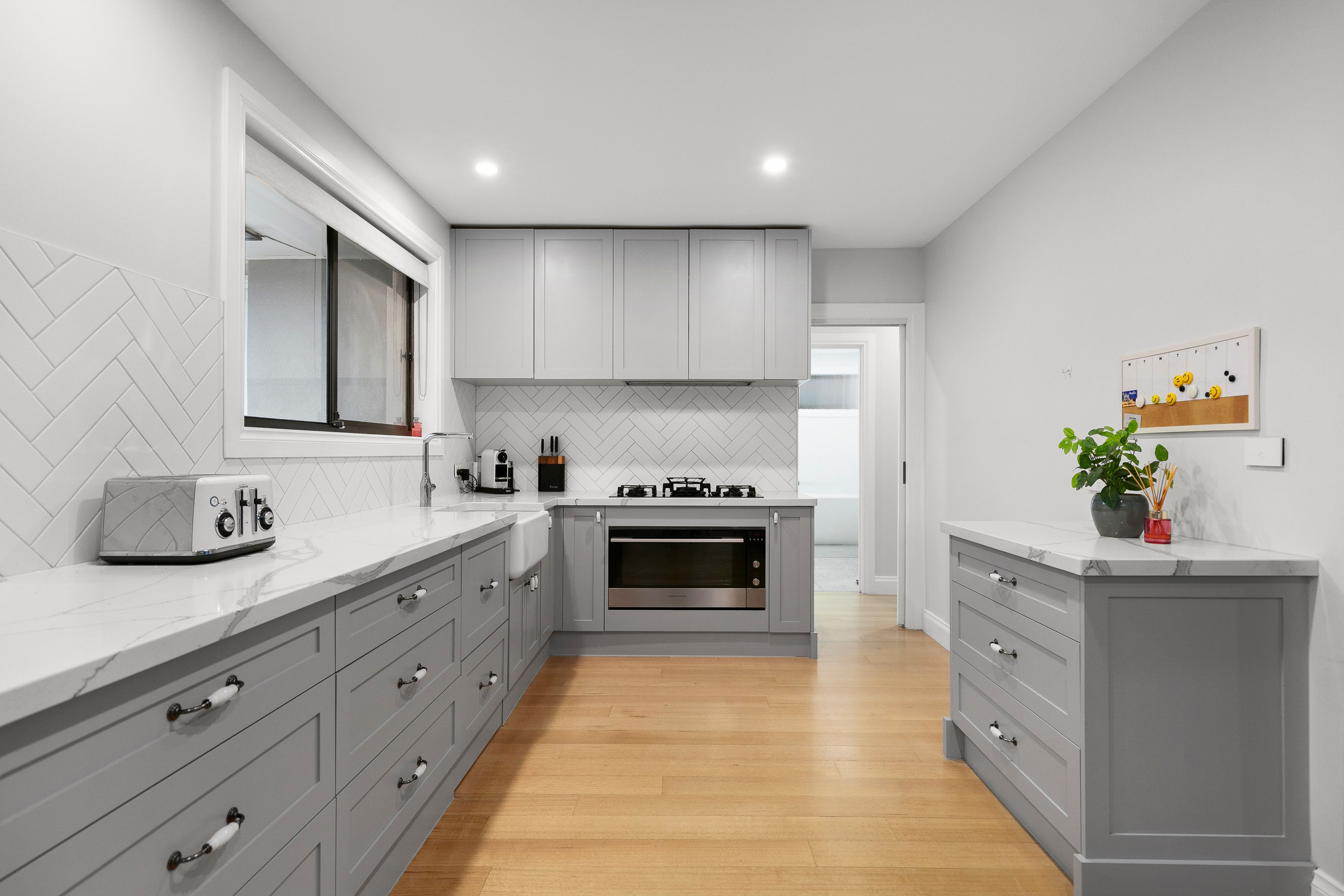 100 North Street — photo 3 of 17