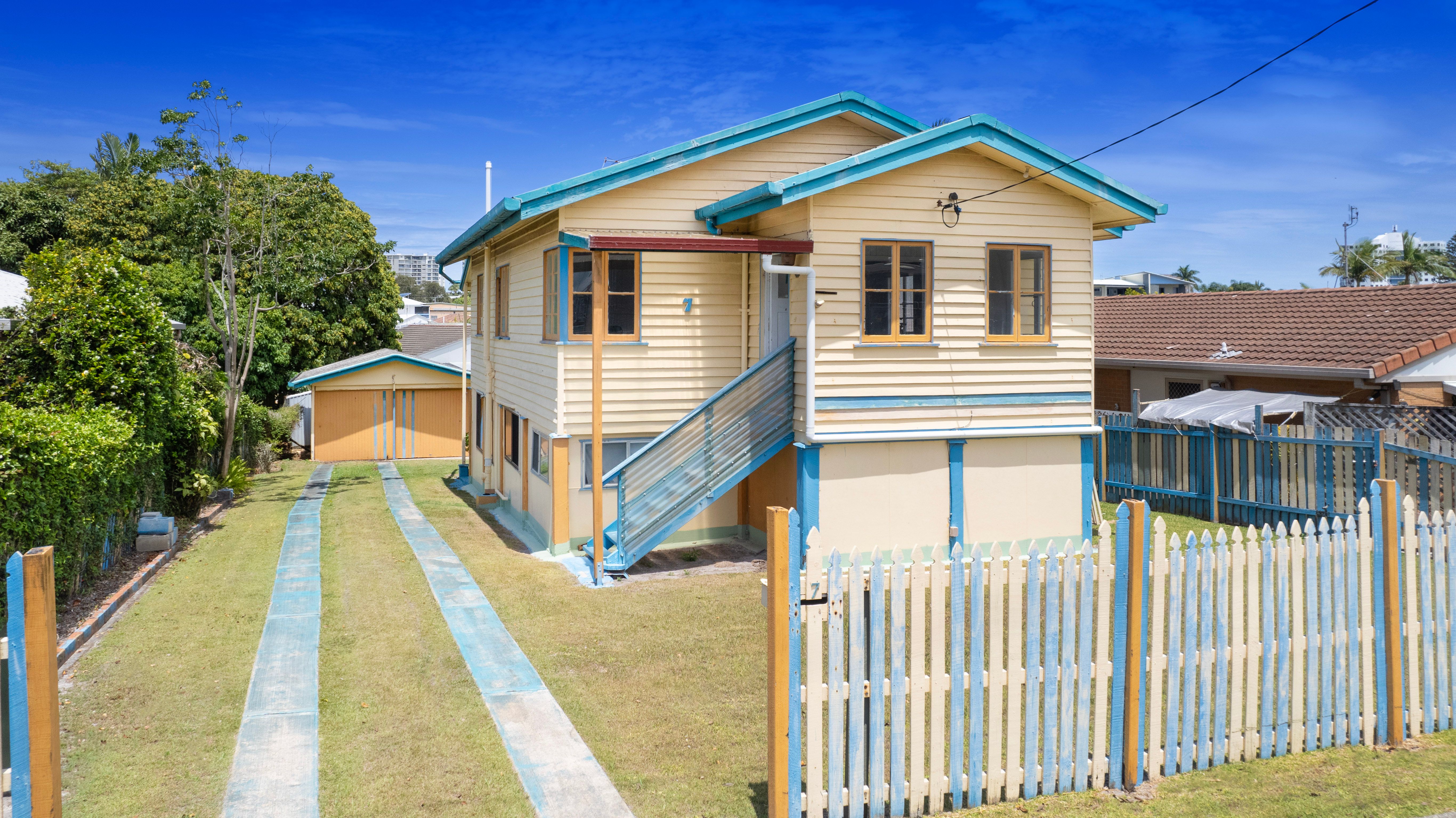 7 Minchinton Street, Caloundra QLD 4551