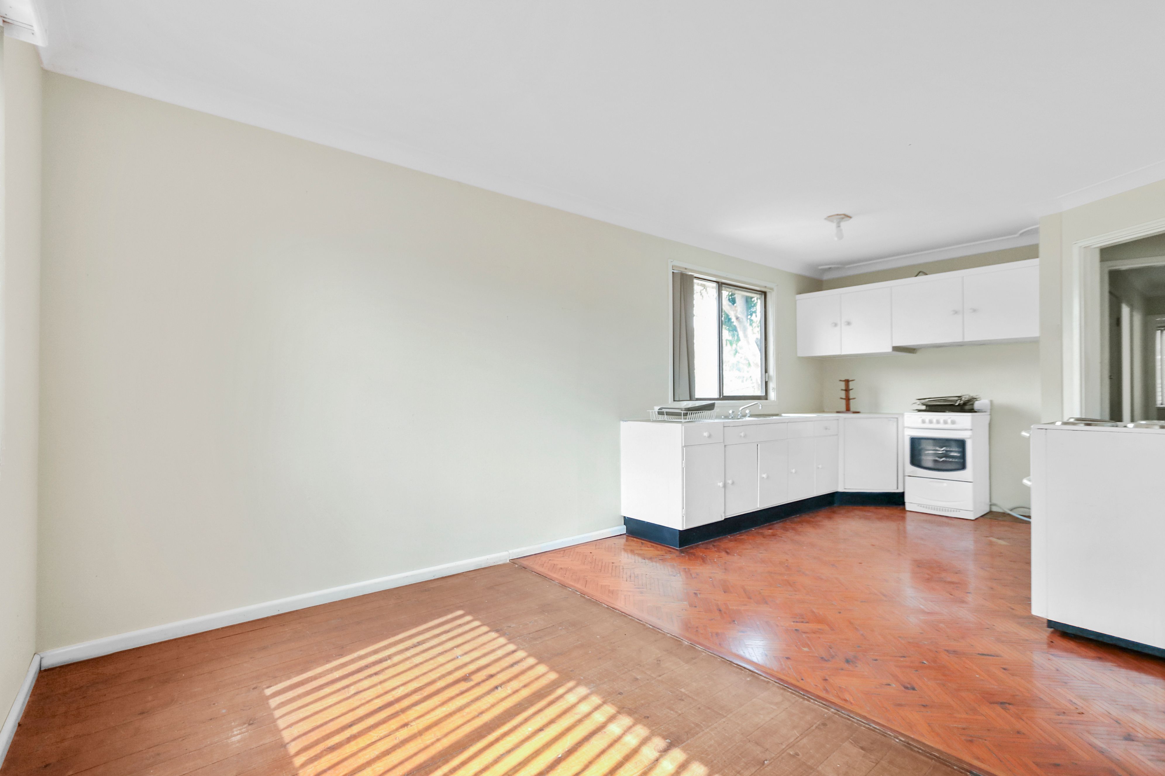 73 Cadonia Road, Tuggerawong, NSW 2259