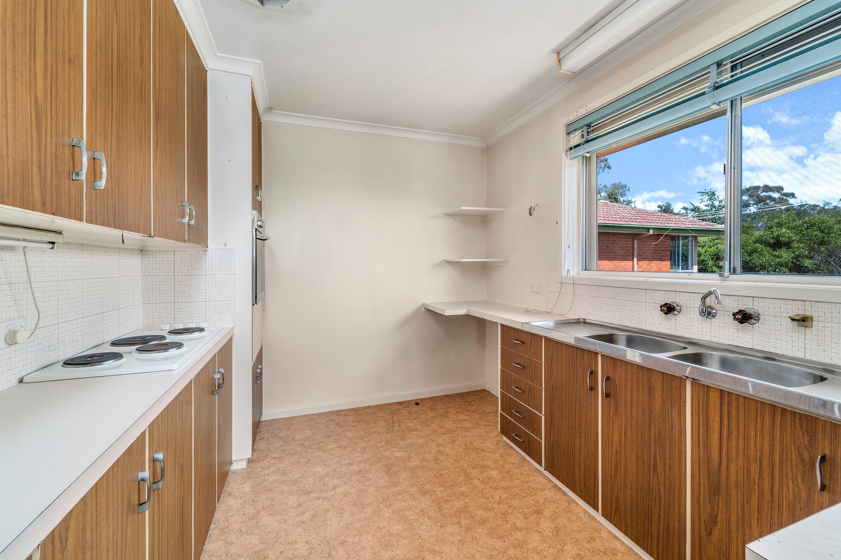8 Erskine Street, Macquarie, ACT 2614