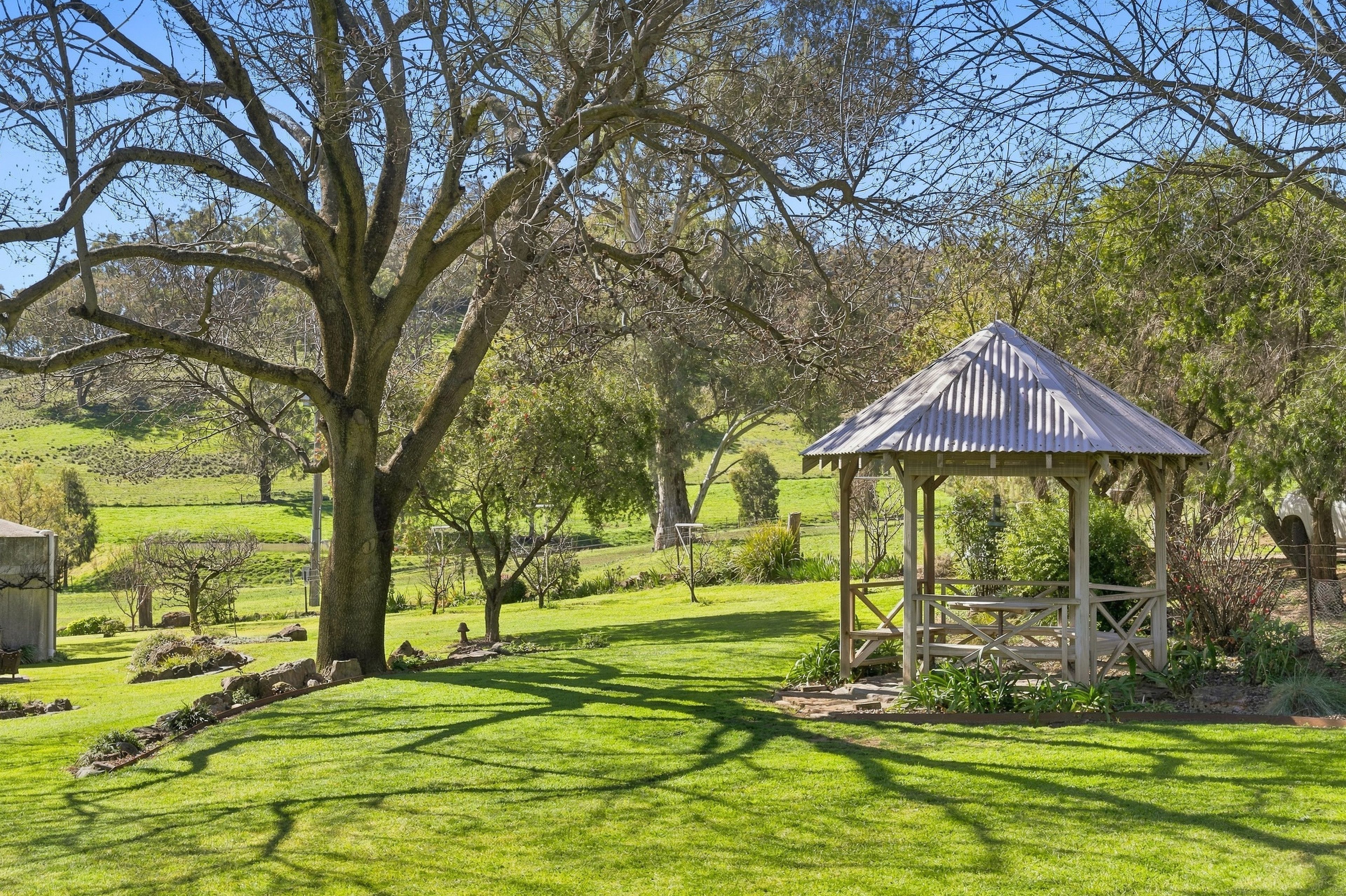 'Wahroonga' 2235 The Escort Way — photo 11 of 19