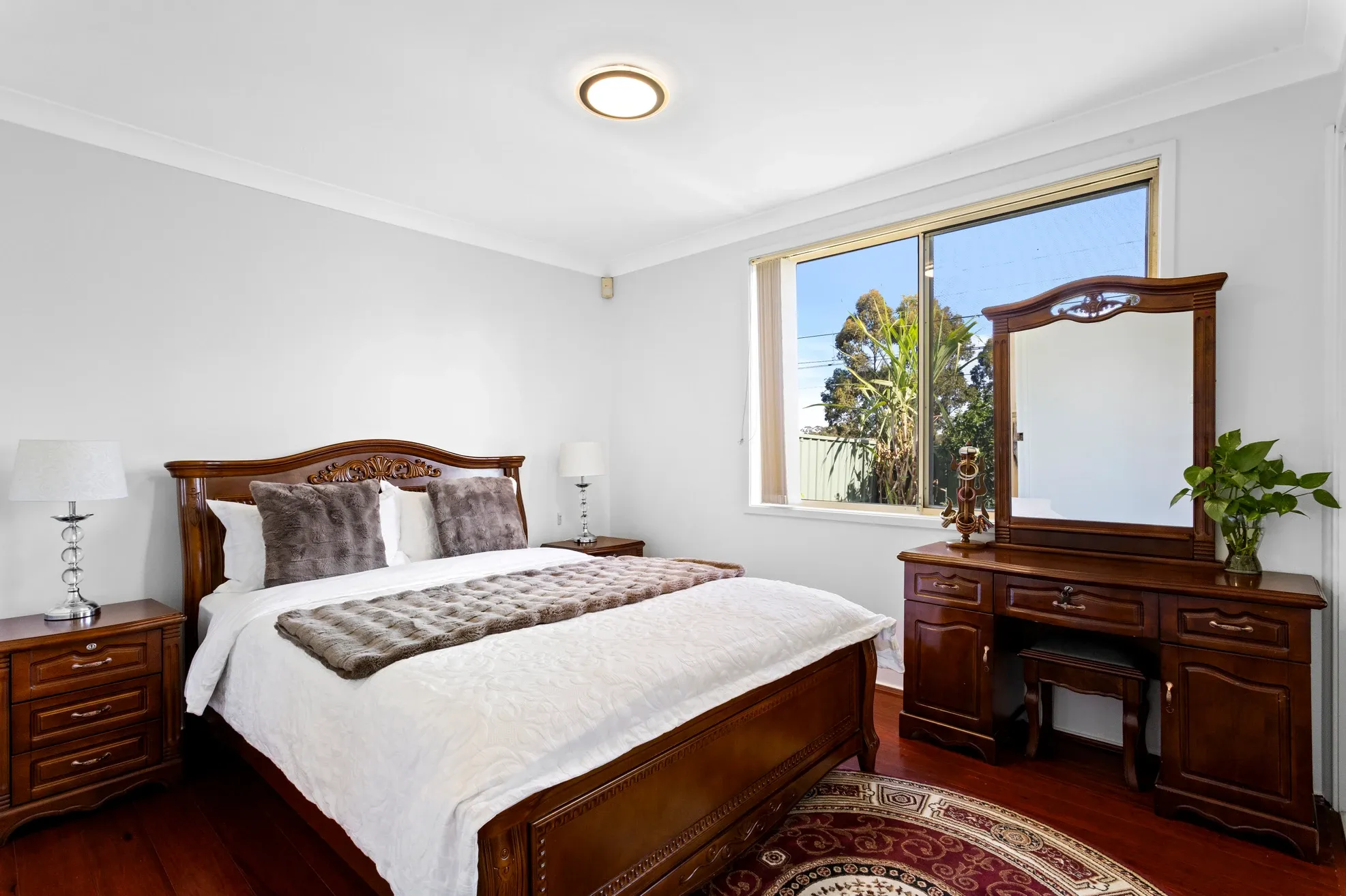 39 Manorhouse Boulevard — photo 7 of 11