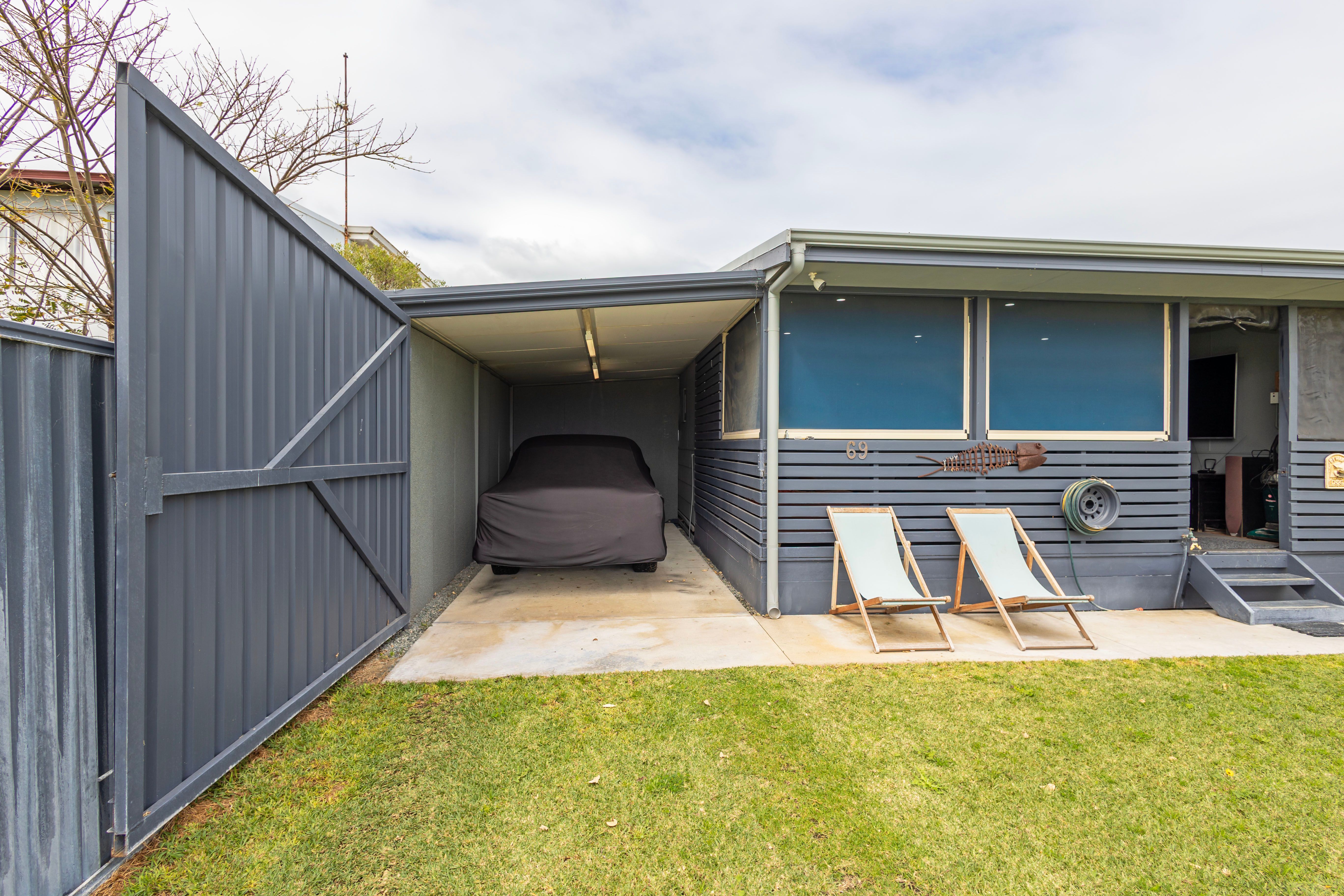 69 Seville Street — photo 8 of 28