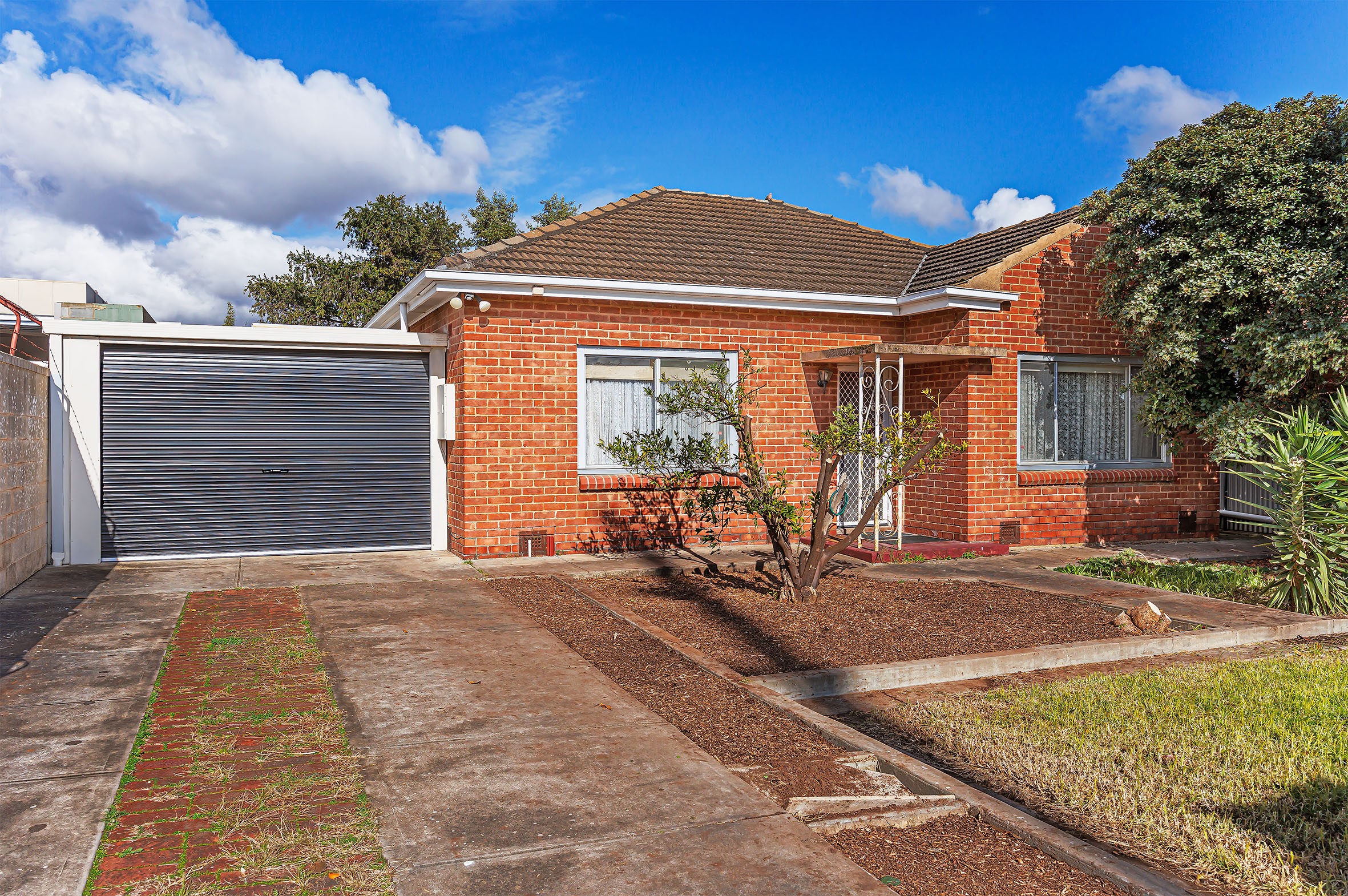 7 Milton Avenue, Clearview, SA 5085