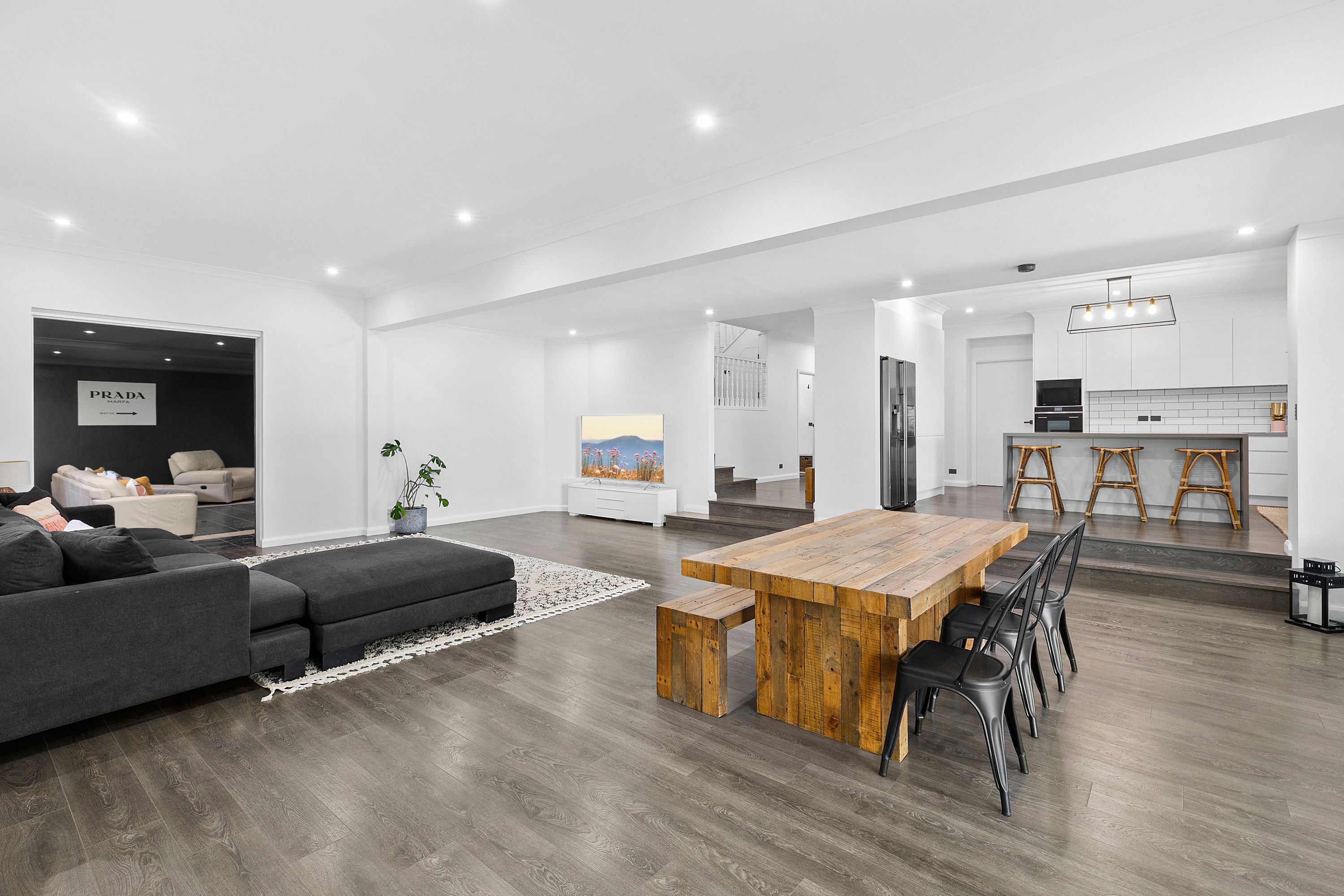 7 Kentia Place — photo 9 of 24