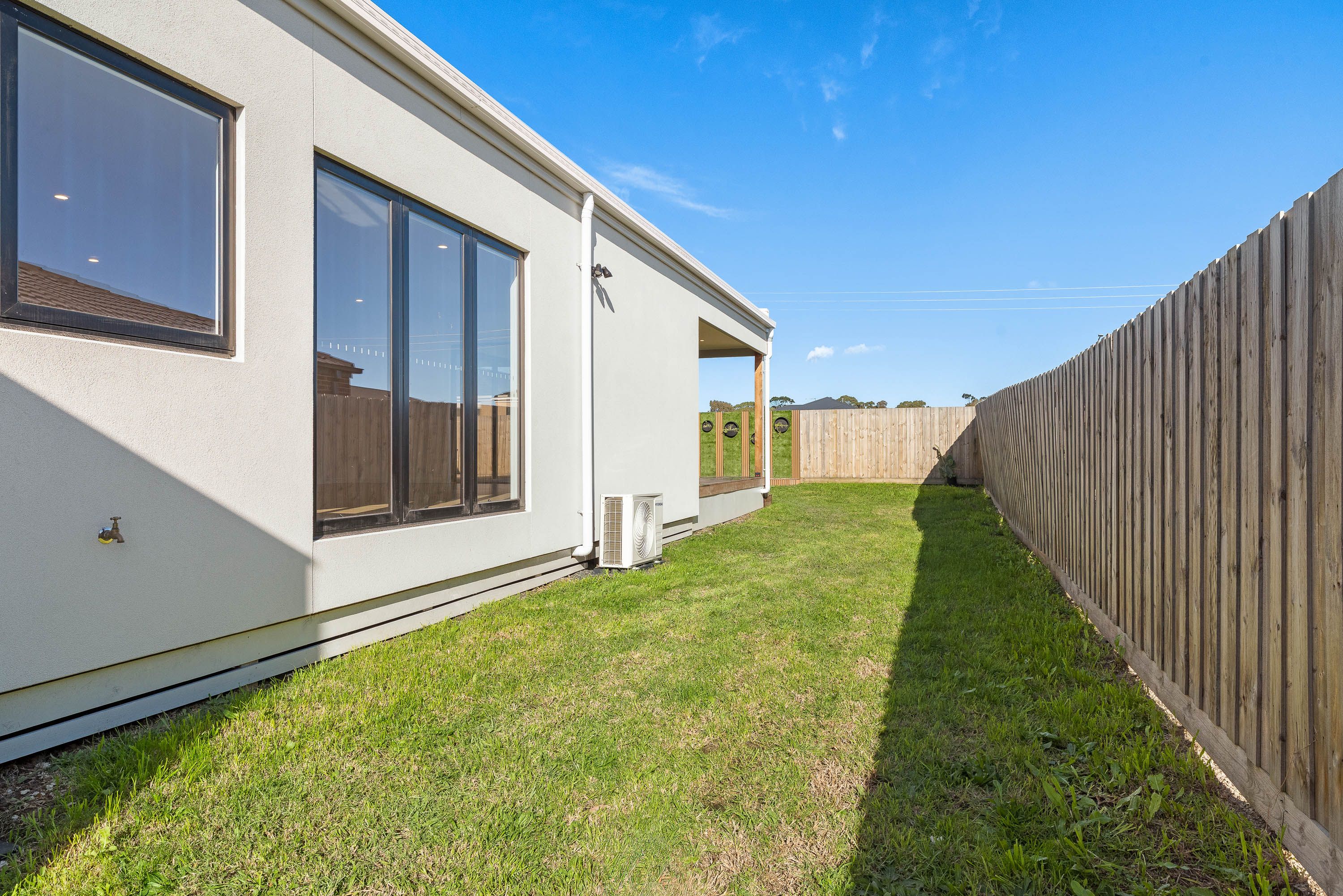 12 Tussock Way — photo 24 of 26