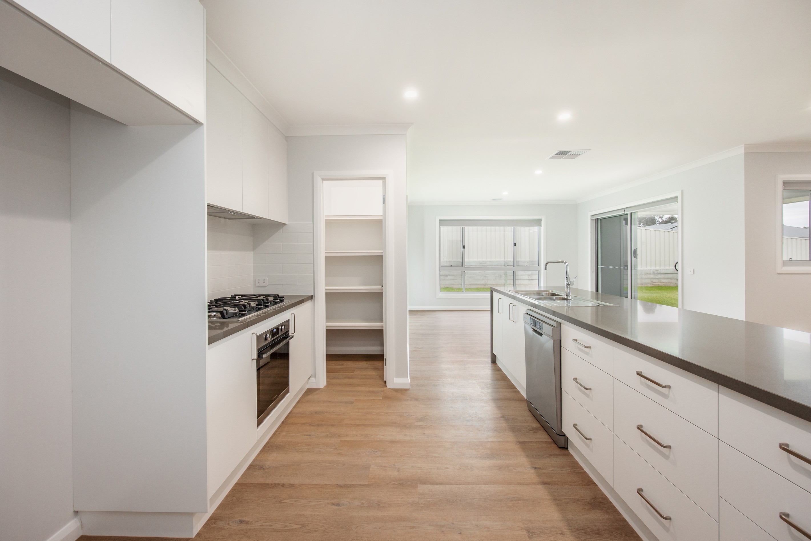 58 Jackeroo Circuit, Thurgoona, NSW 2640