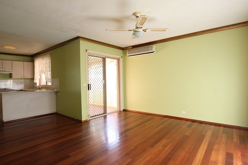 129 Parkholme Circuit, Englorie Park, NSW 2560
