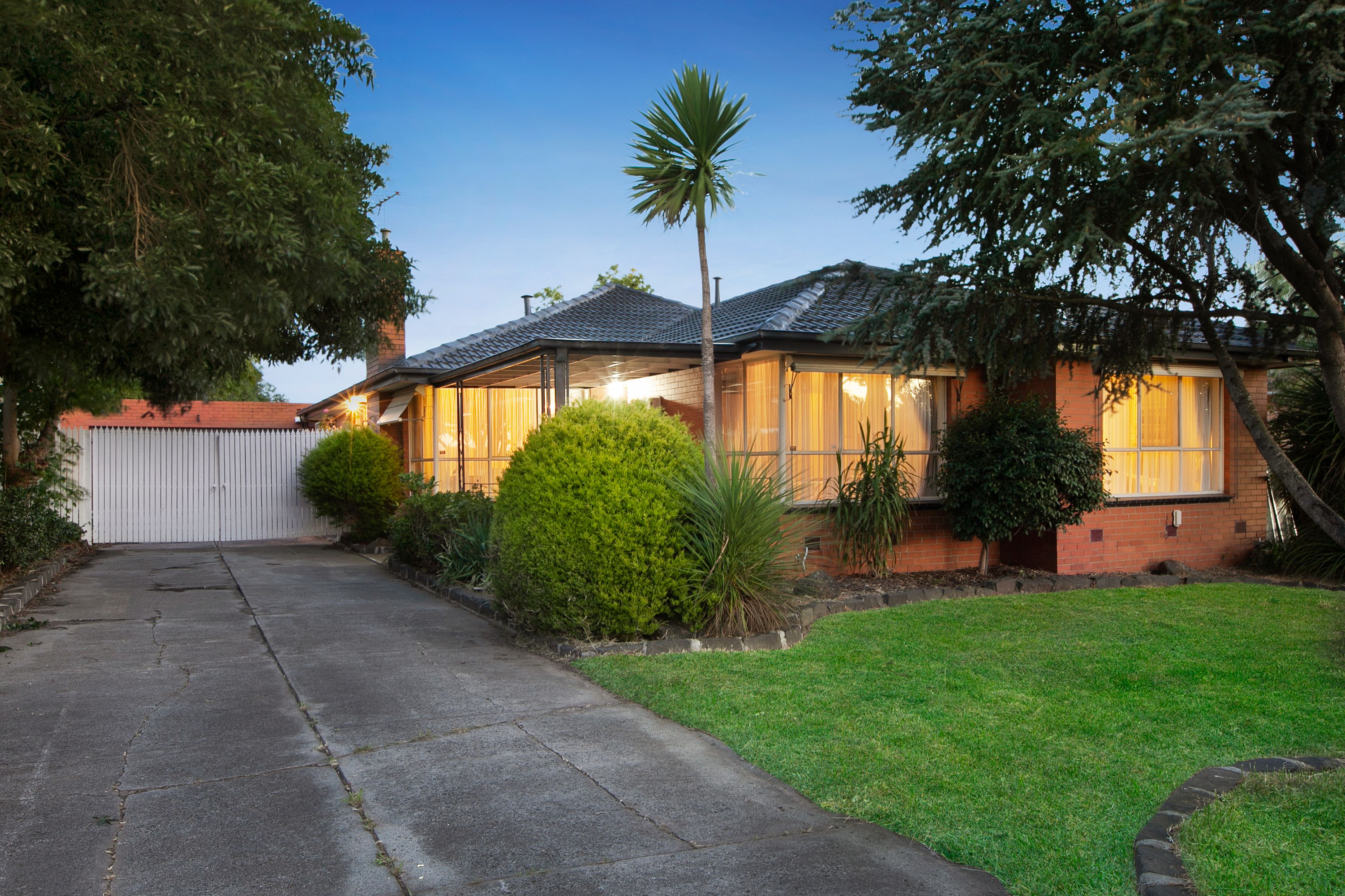 74 Botha Avenue, Reservoir VIC 3073