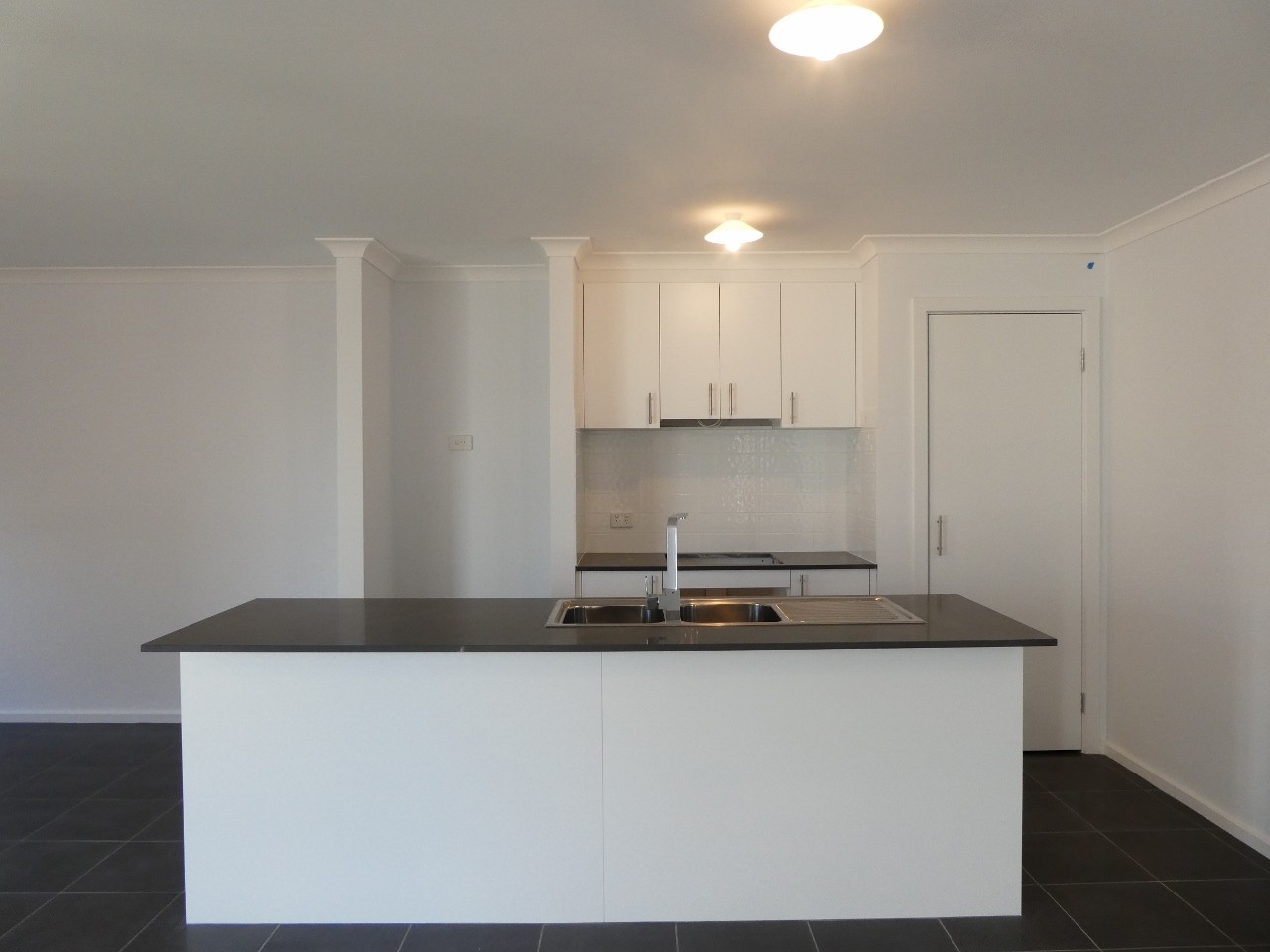 6 Aquatic Drive, Cranbourne West, VIC 3977