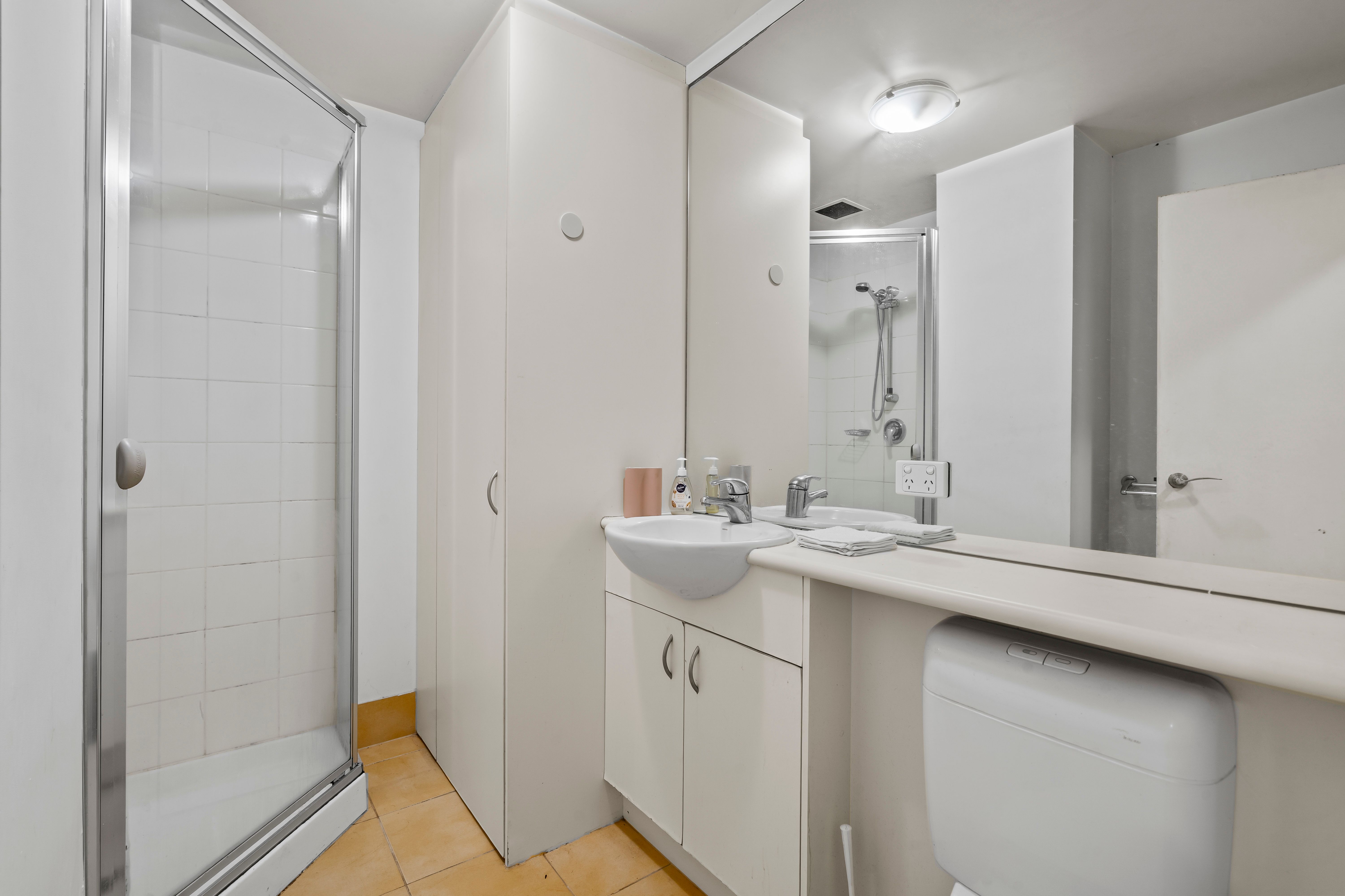 6021/570 Lygon Street — photo 9 of 18