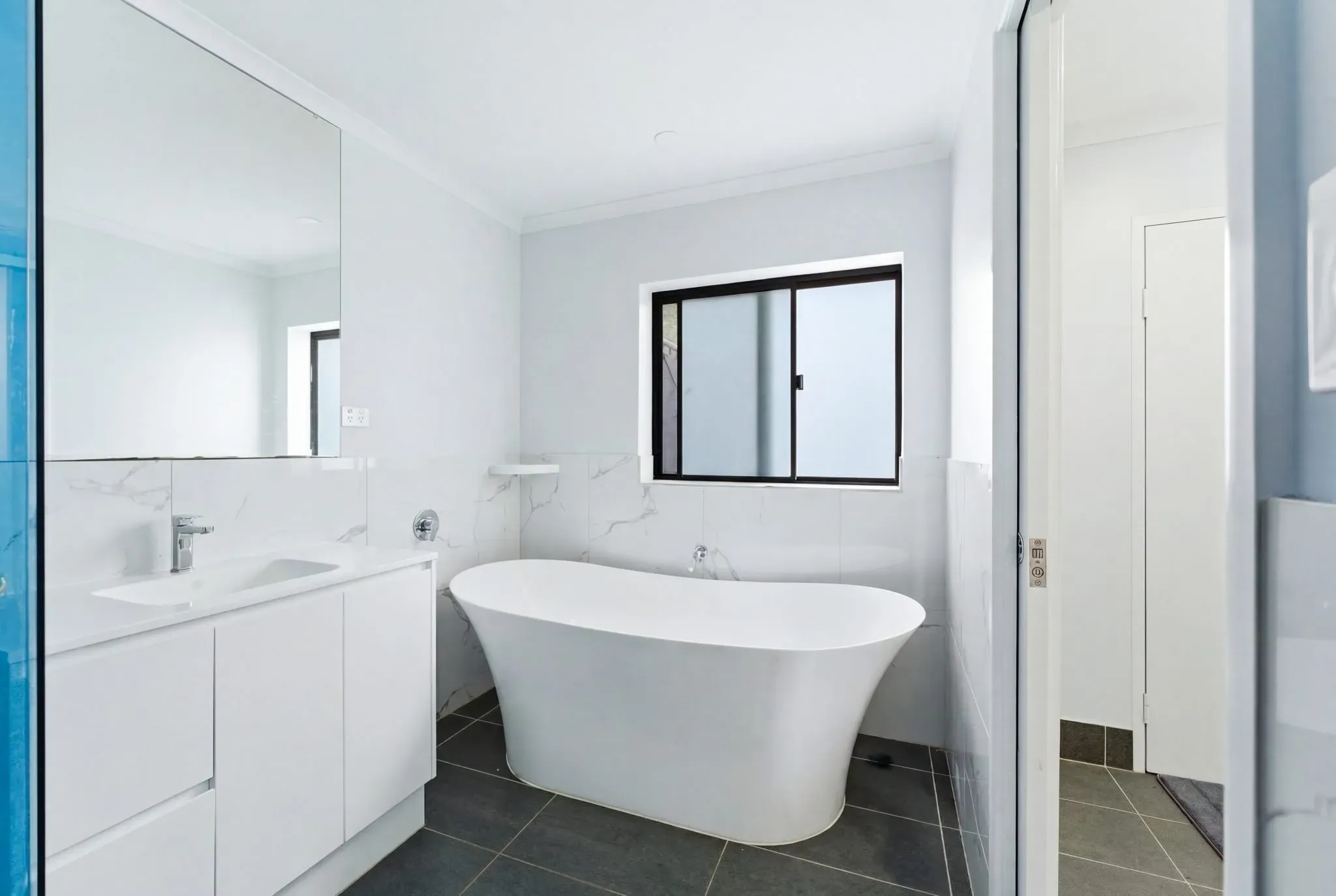 6 Helen Close — photo 7 of 20