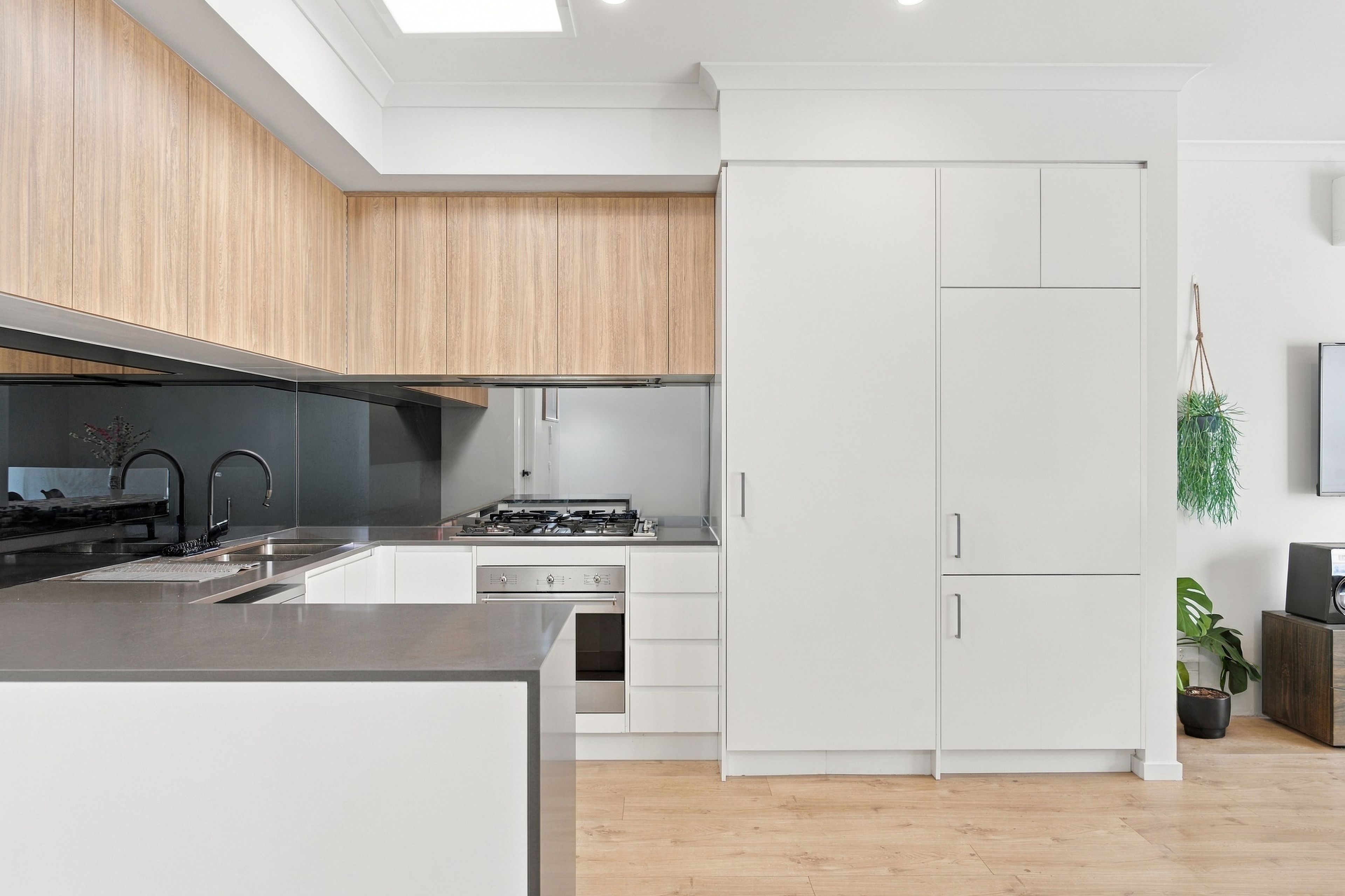 35 Fisken Way — photo 3 of 12