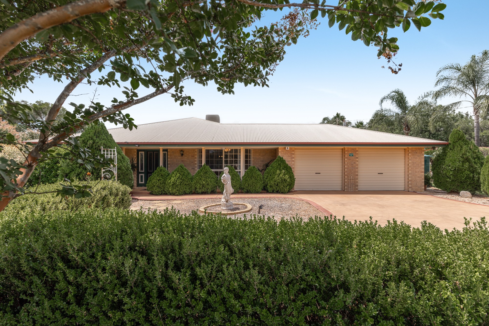 3 Cary Road, Glenvale, QLD 4350
