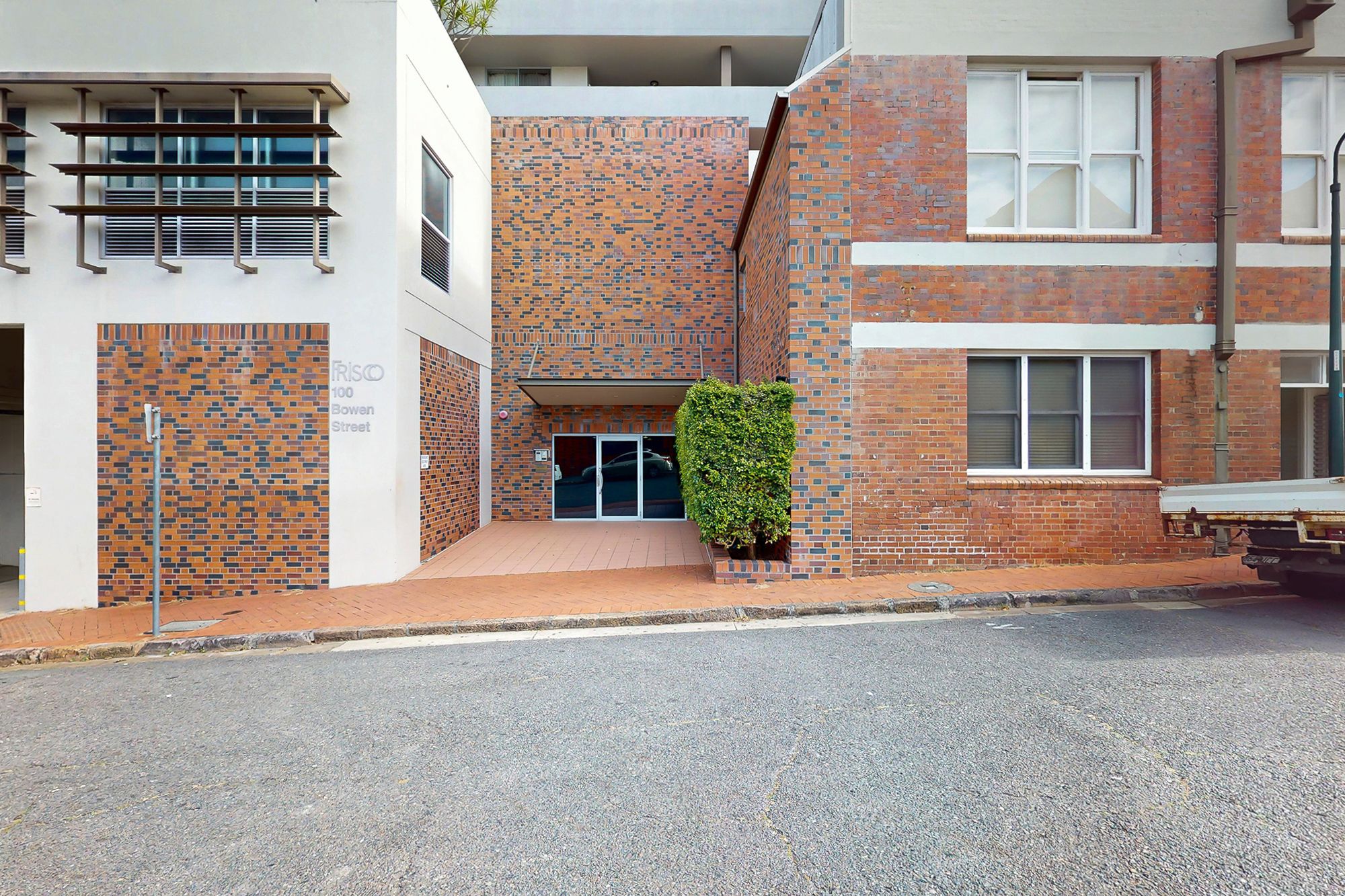 1007/100 Bowen Street — photo 17 of 18