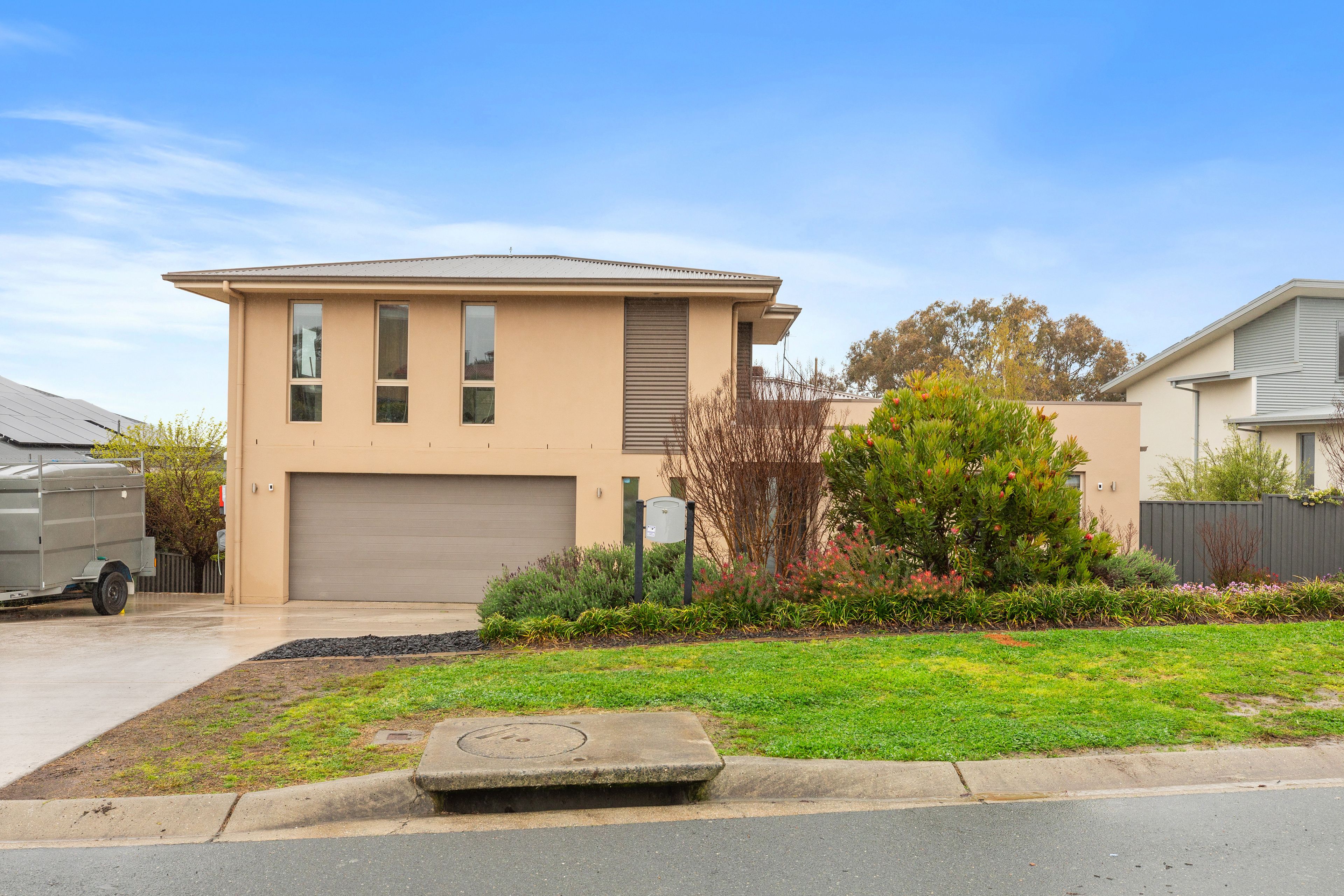 10 Myrtle Close, Jerrabomberra, NSW 2619 Sold House Ray White